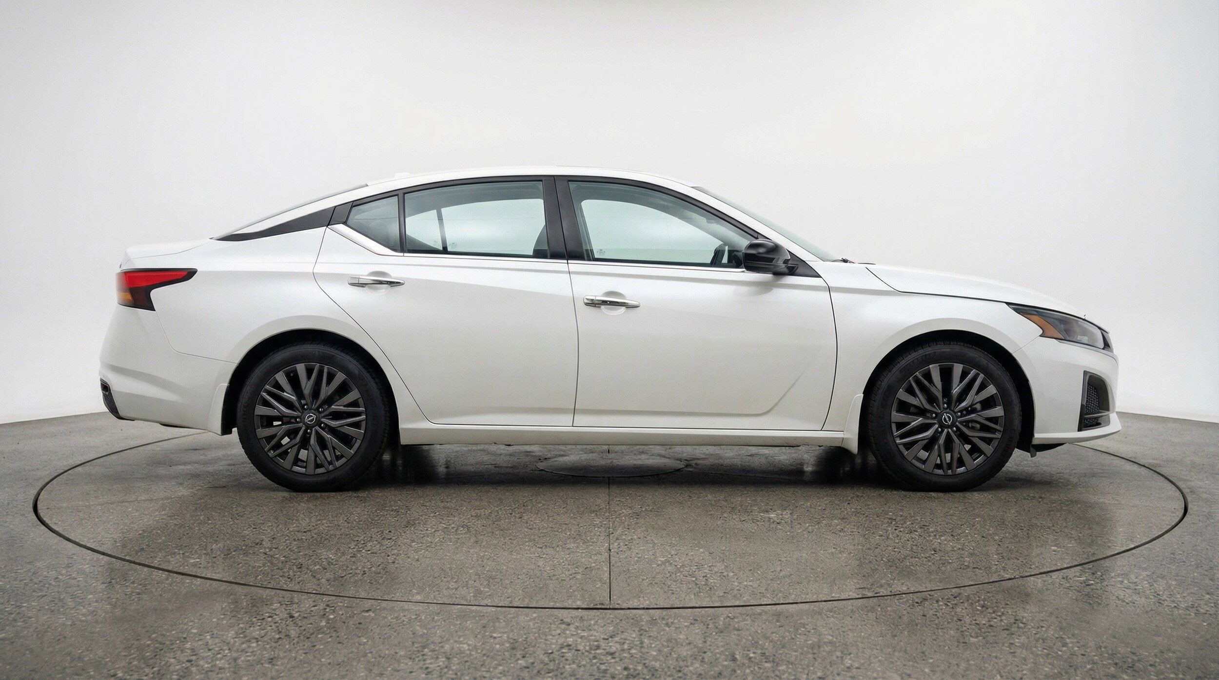 Thumbnail: 2025 Nissan Altima - 11