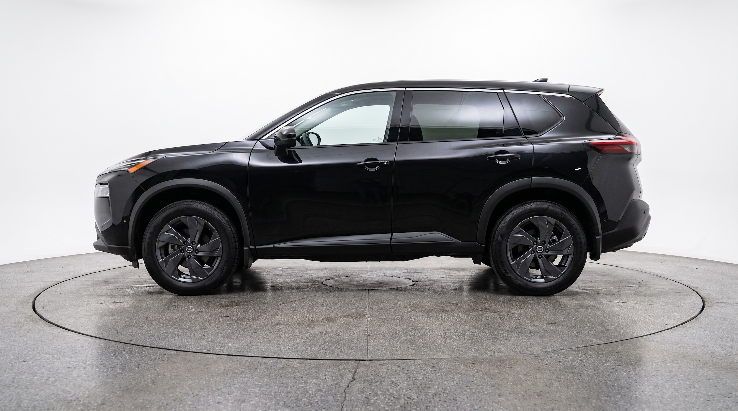 Thumbnail: 2025 Nissan Rogue - 4