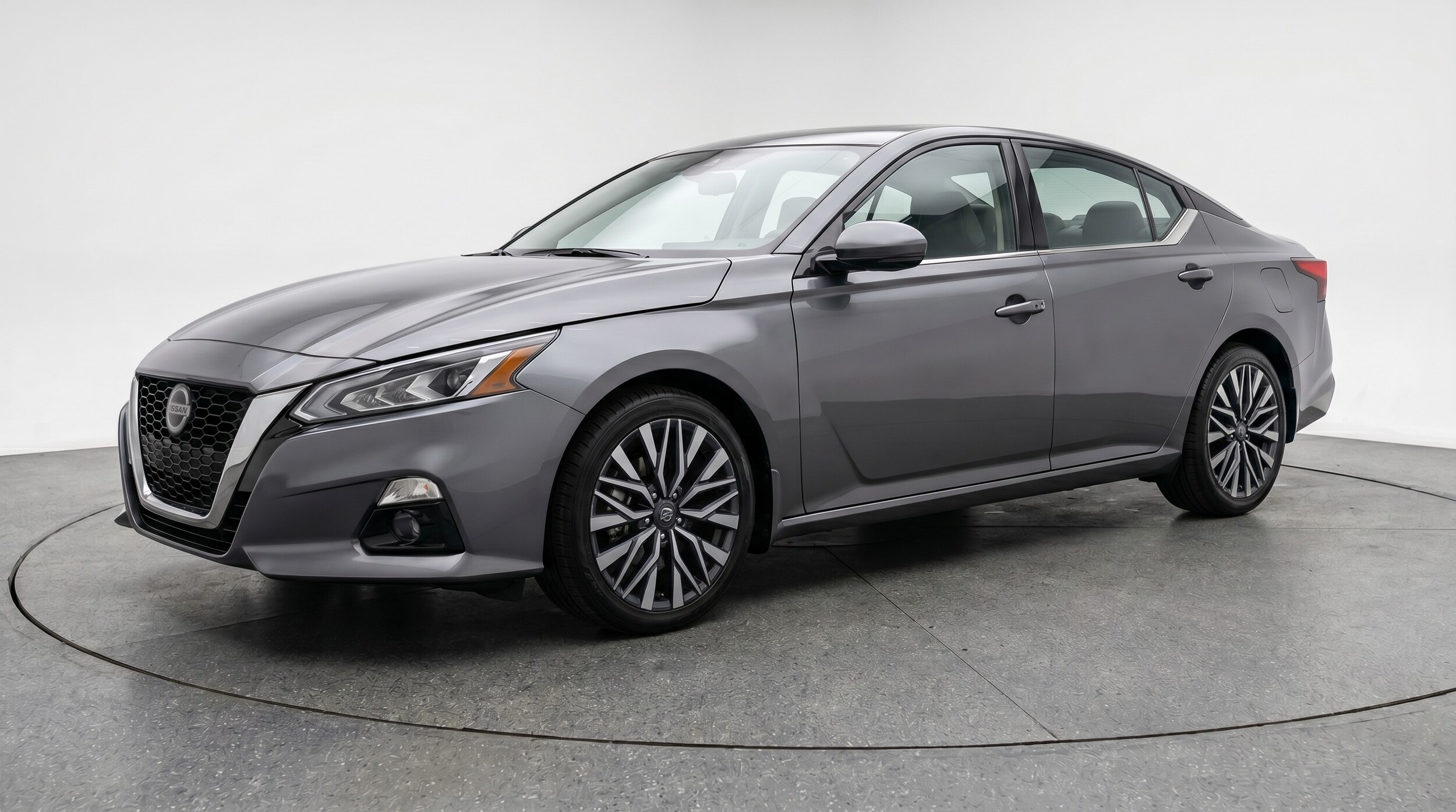 Thumbnail: 2025 Nissan Altima - 3