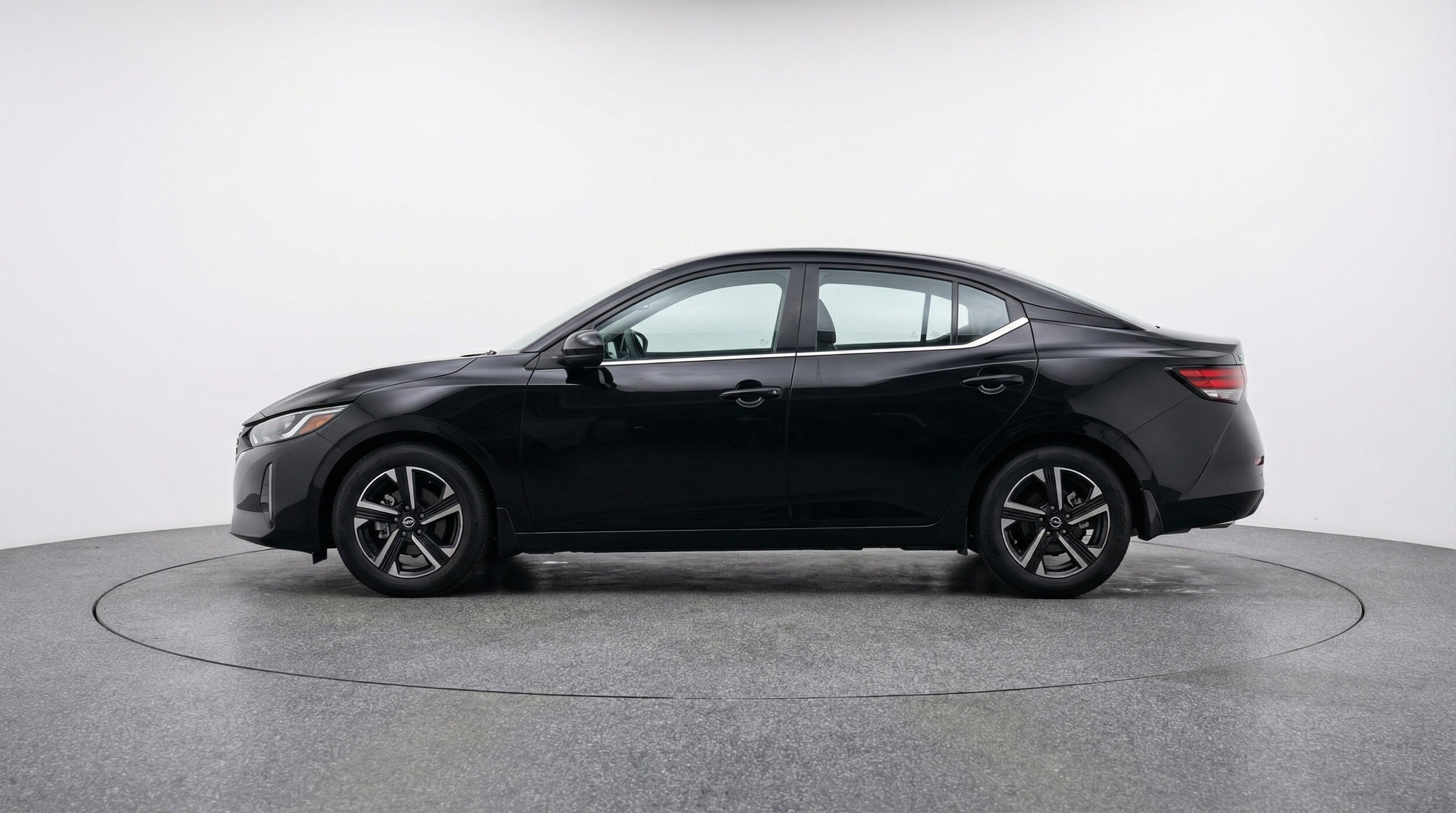 Thumbnail: 2025 Nissan Sentra - 4