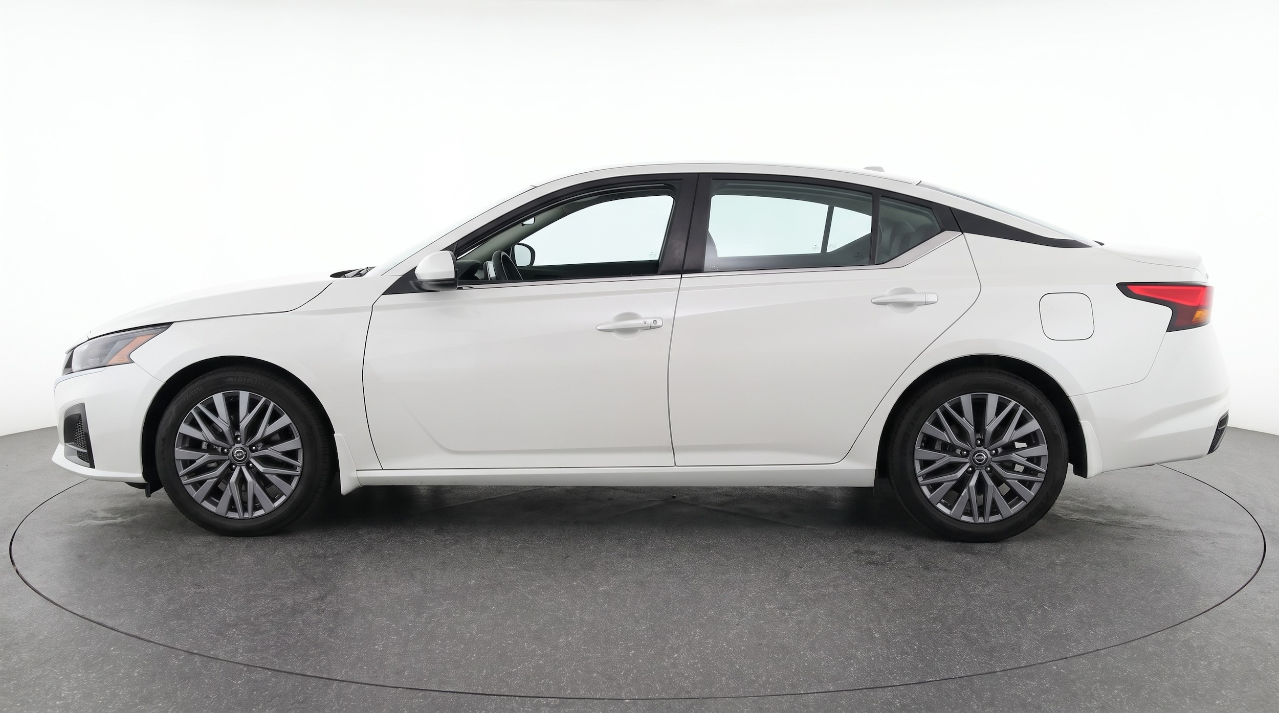 Thumbnail: 2025 Nissan Altima - 4
