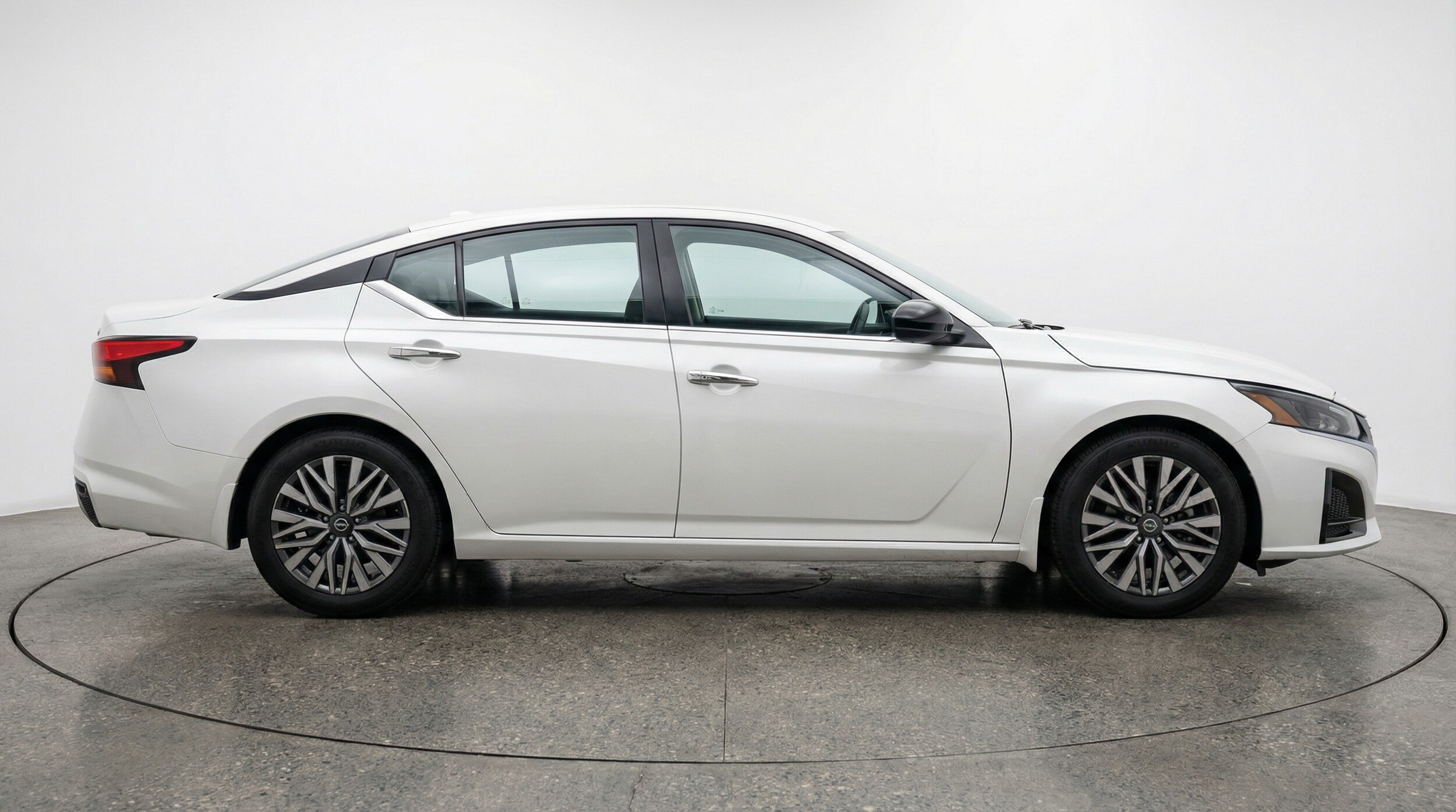 Thumbnail: 2025 Nissan Altima - 8