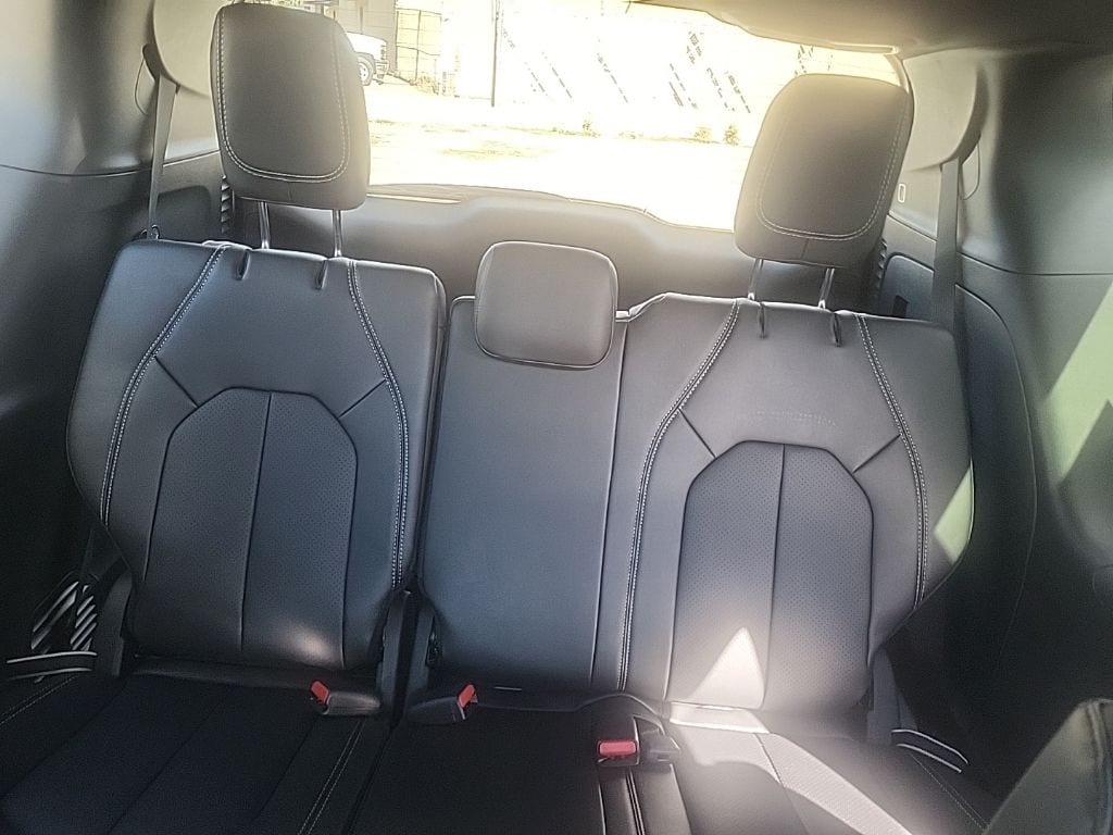 2026 Chrysler Pacifica Select - Photo 15