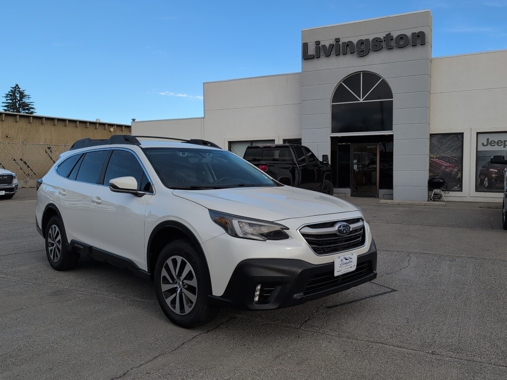 2020 Subaru Outback Premium photo 2
