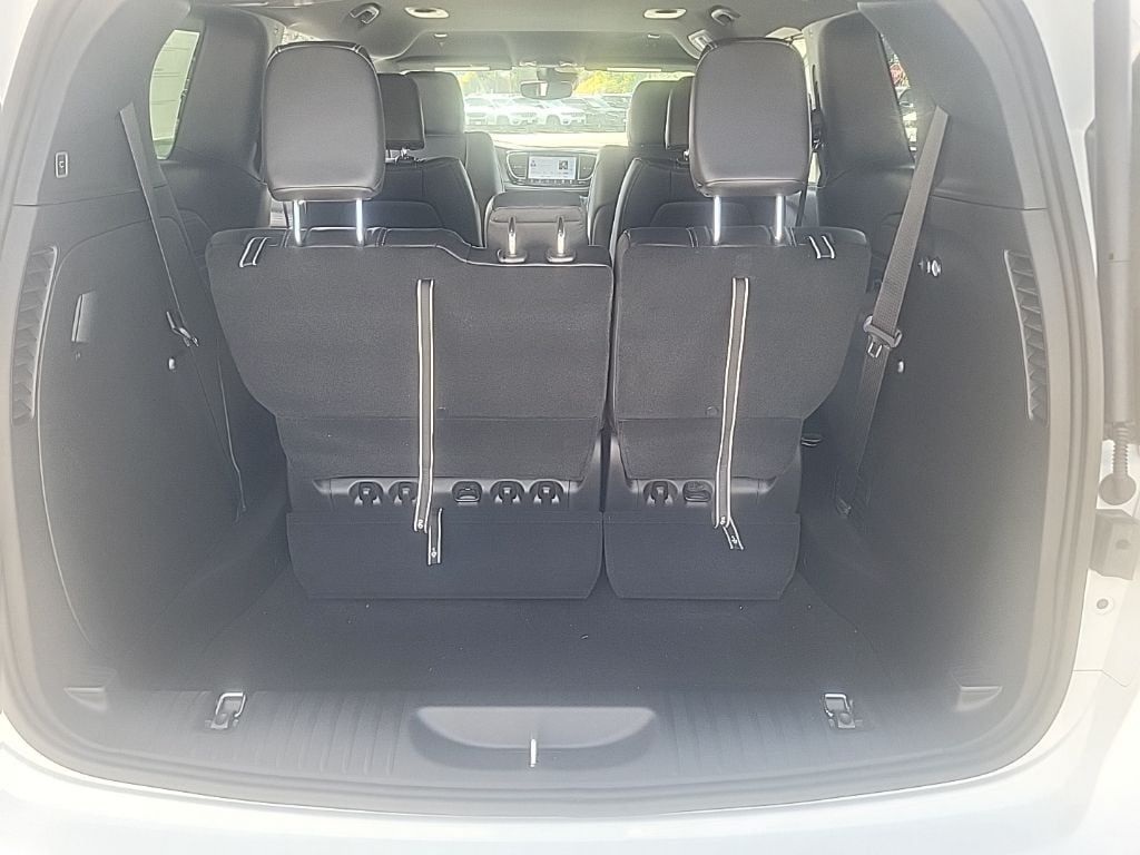 2026 Chrysler Pacifica Select - Photo 17