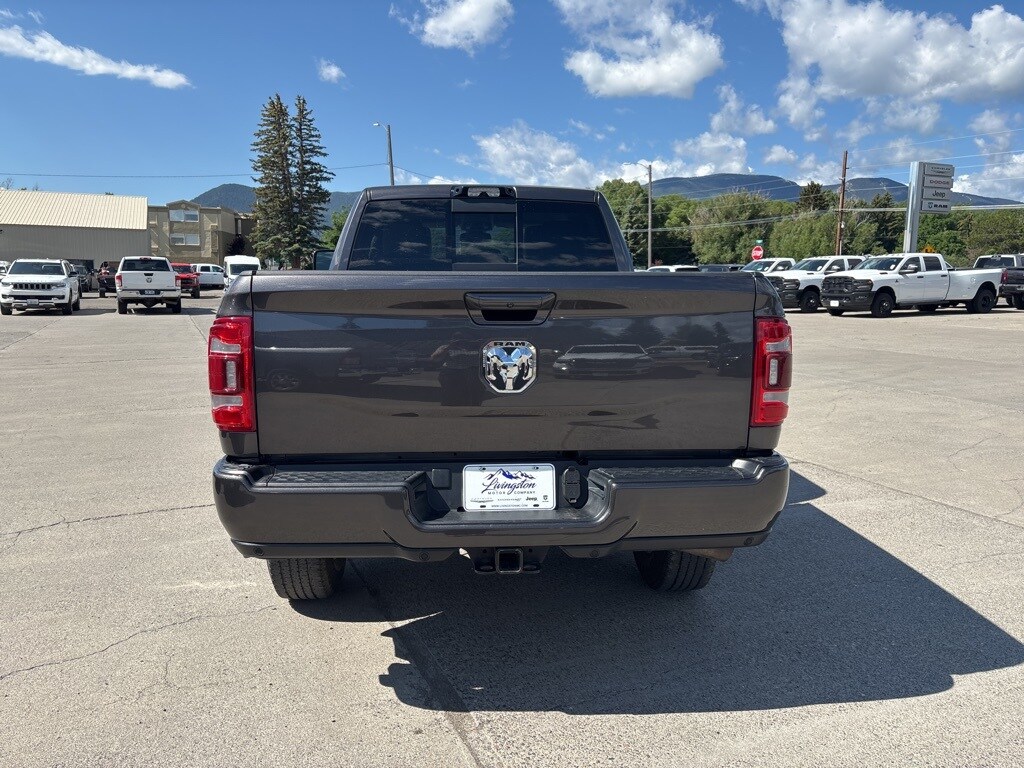 2024 Ram 3500 Laramie photo 4