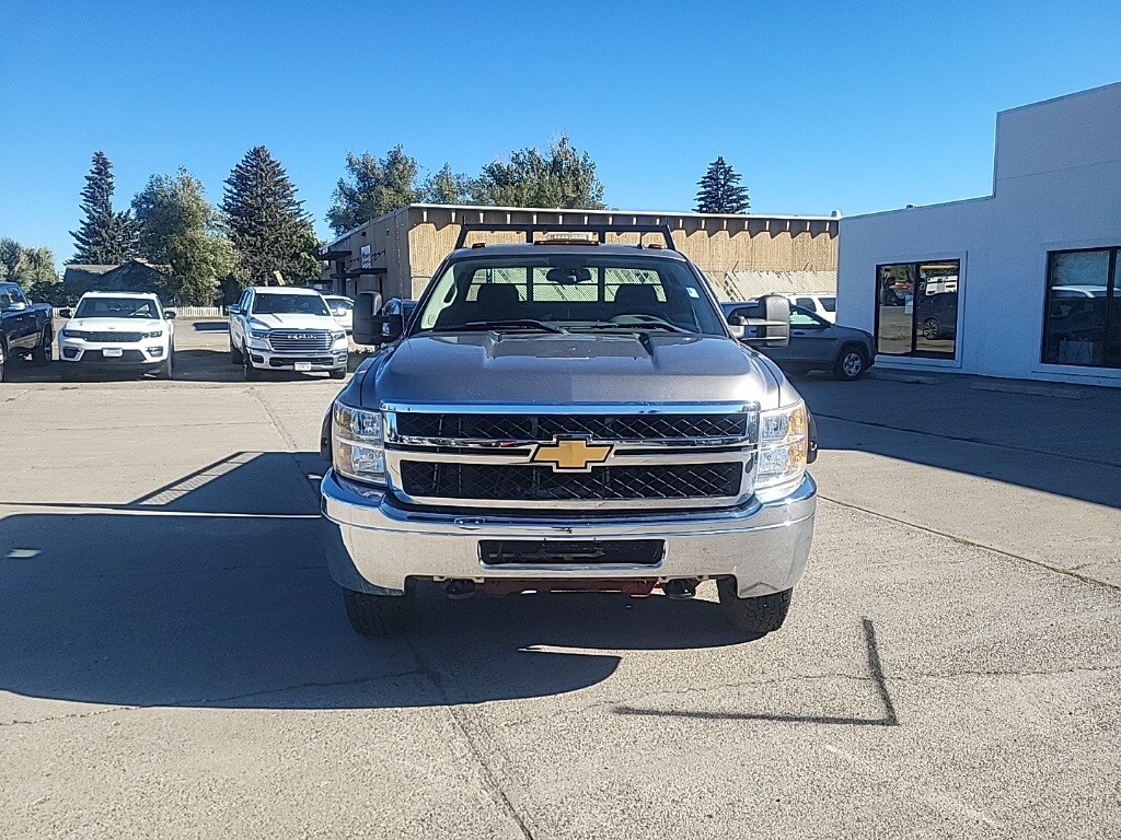 2013 Chevrolet Silverado 3500HD Work Truck photo 2