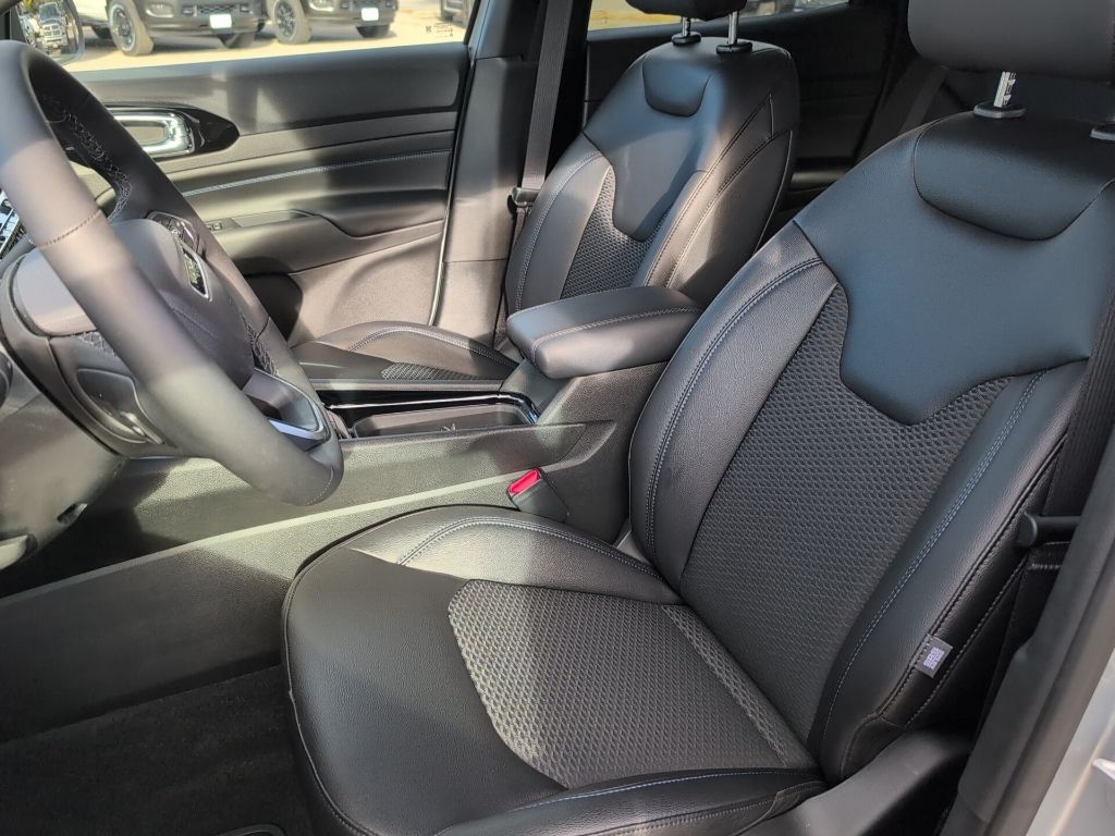 2026 Jeep Compass Altitude Special Edition - Photo 18