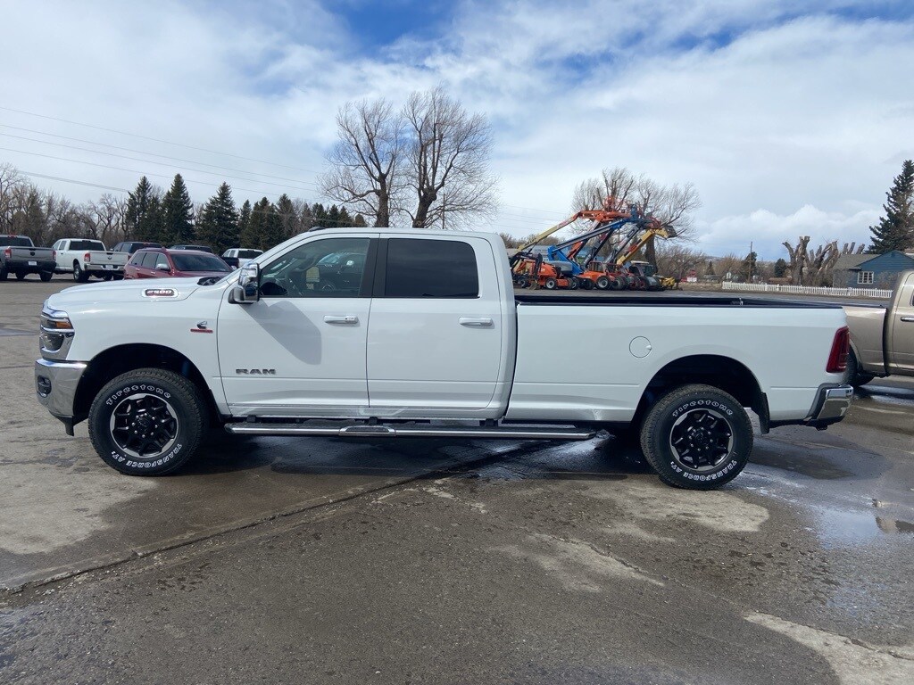 2025 Ram 2500 Laramie photo 4