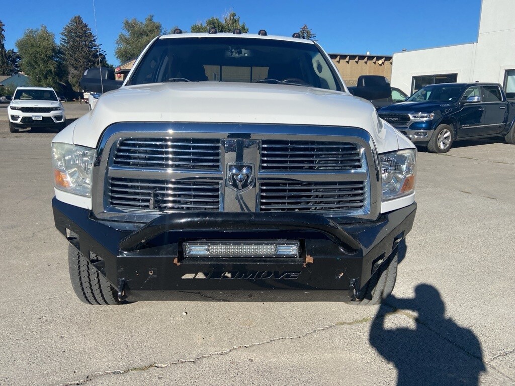 2010 Ram 2500 SLT photo 3