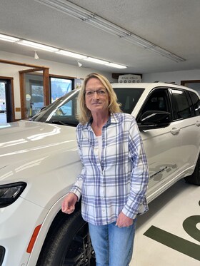 Staff member Stephanie Swanson from ID_23842a015d0c