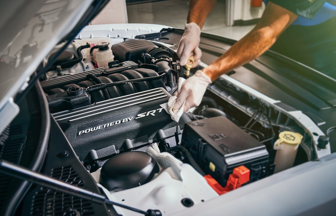 Oil change on a Mopar SRT engine