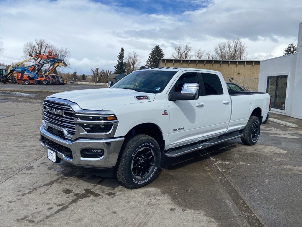 2025 Ram 2500 Laramie photo 3