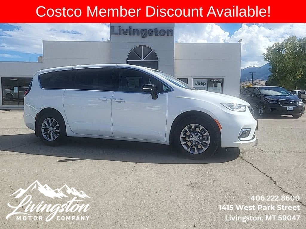 2026 Chrysler Pacifica Select AWD's photo