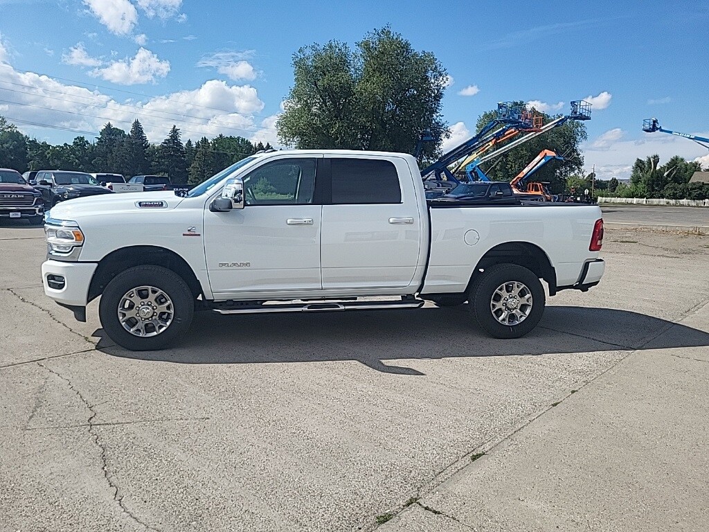 2024 Ram 2500 Laramie photo 3