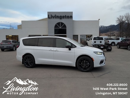 2026 Chrysler Pacifica Limited Passenger Van