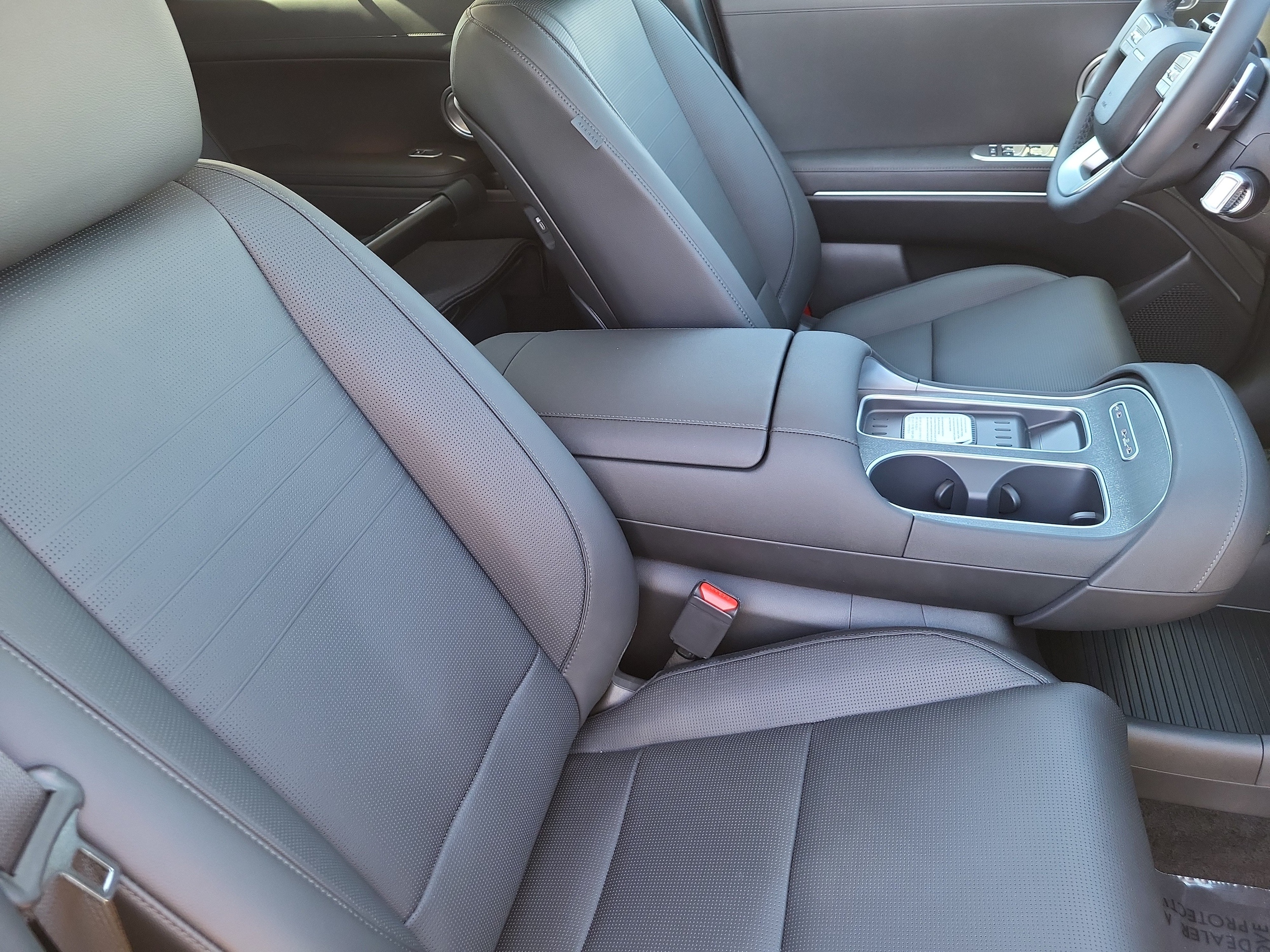 2026 Hyundai Palisade Limited - Photo 10
