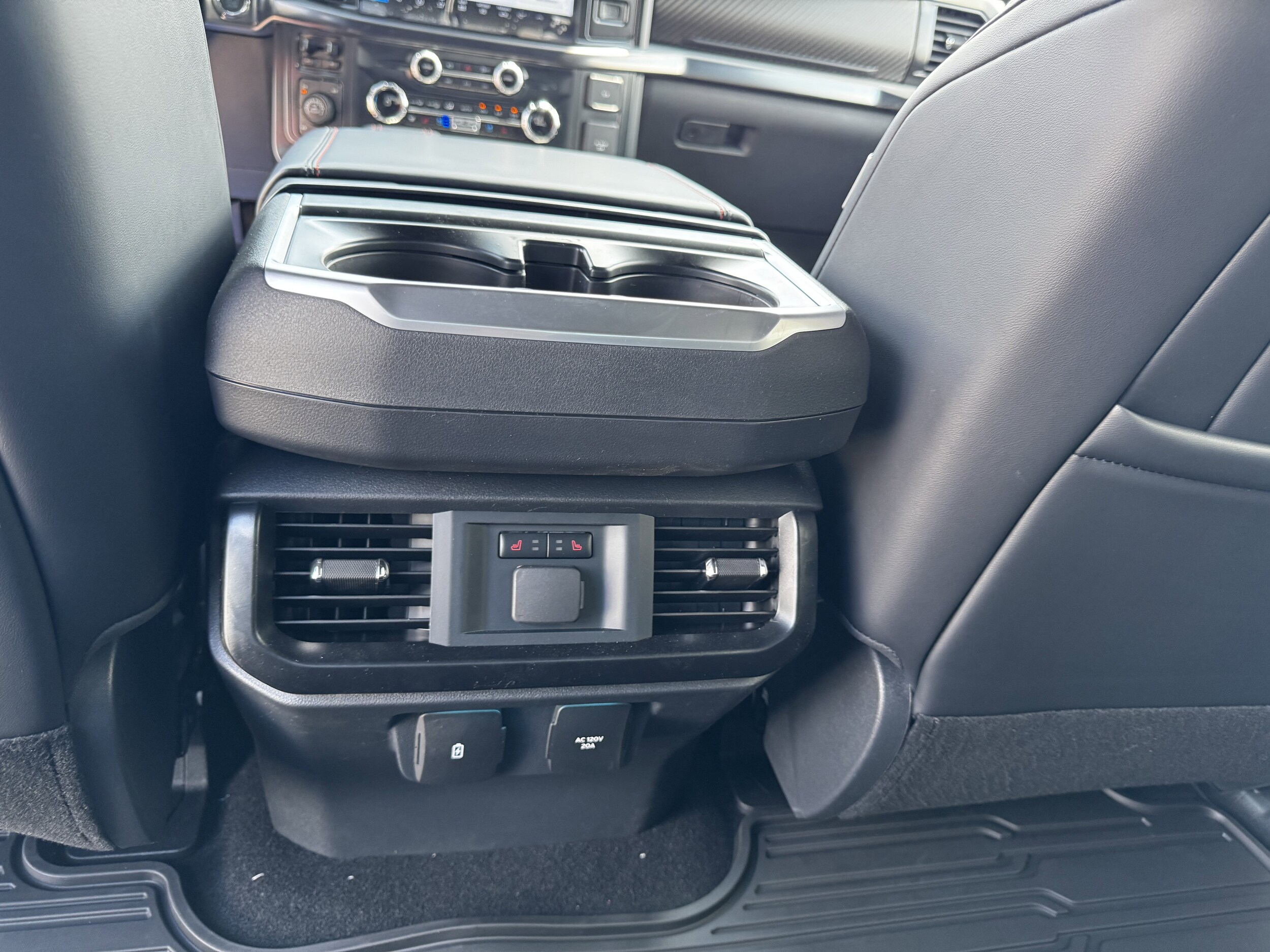 2025 Ford F-150 Raptor - Photo 22