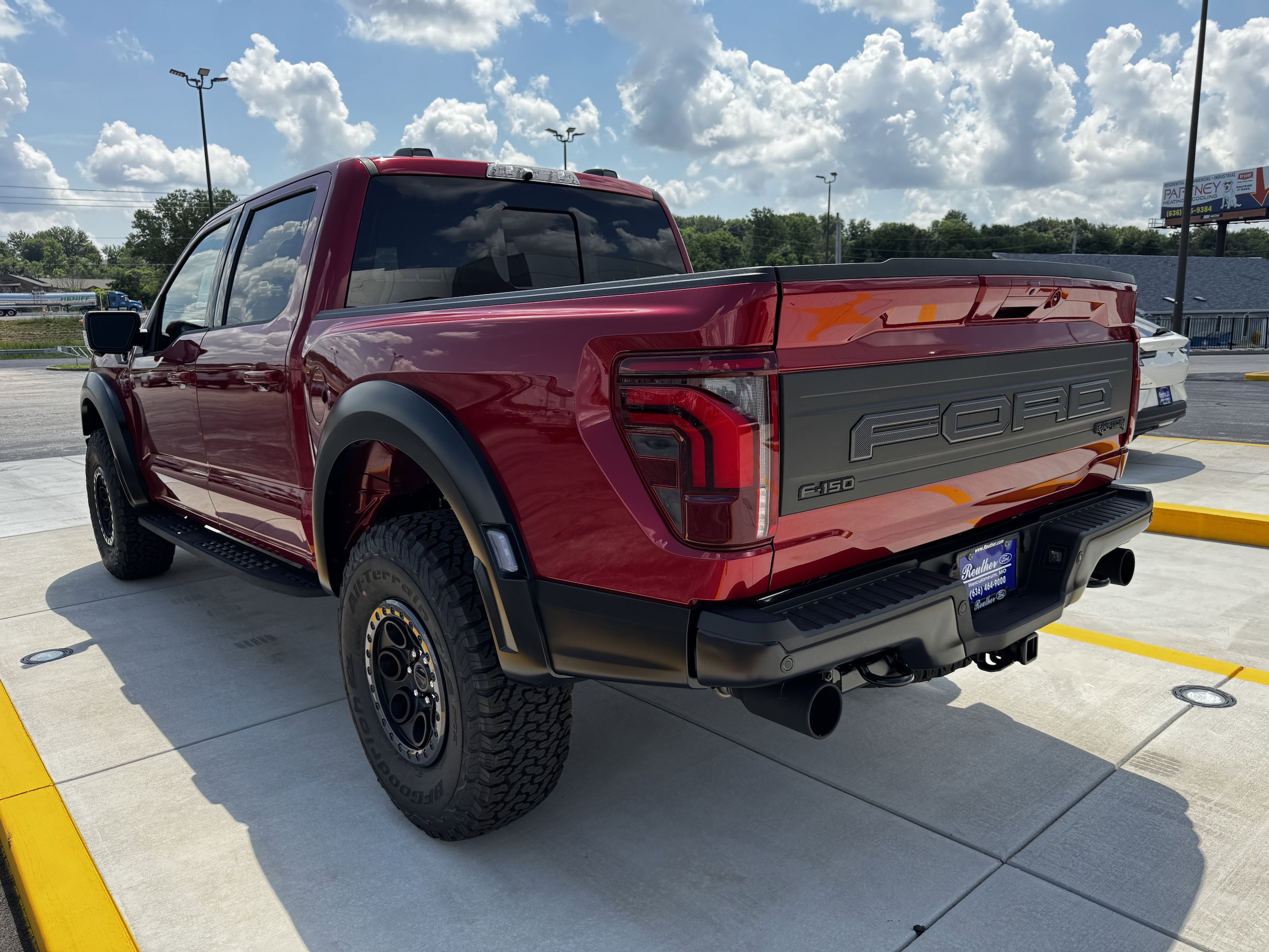 2025 Ford F-150 Raptor - Photo 6