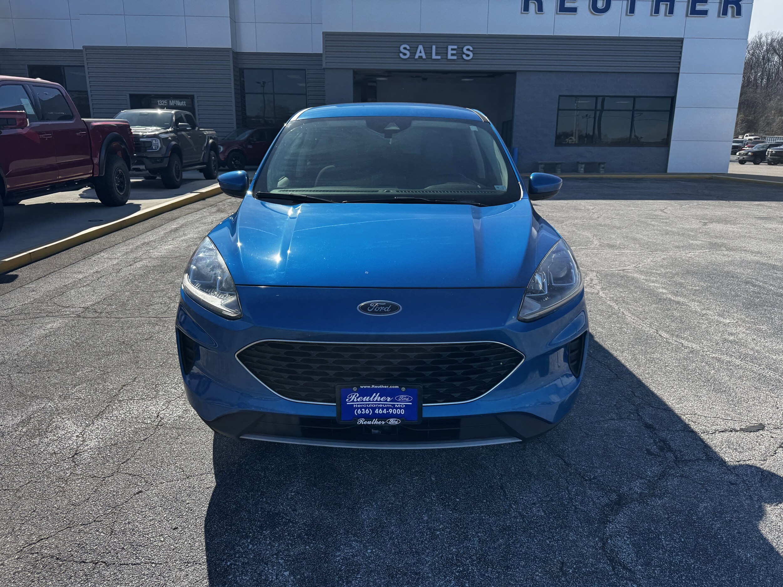 Used 2020 Ford Escape SE with VIN 1FMCU0G65LUC05351 for sale in Herculaneum, MO