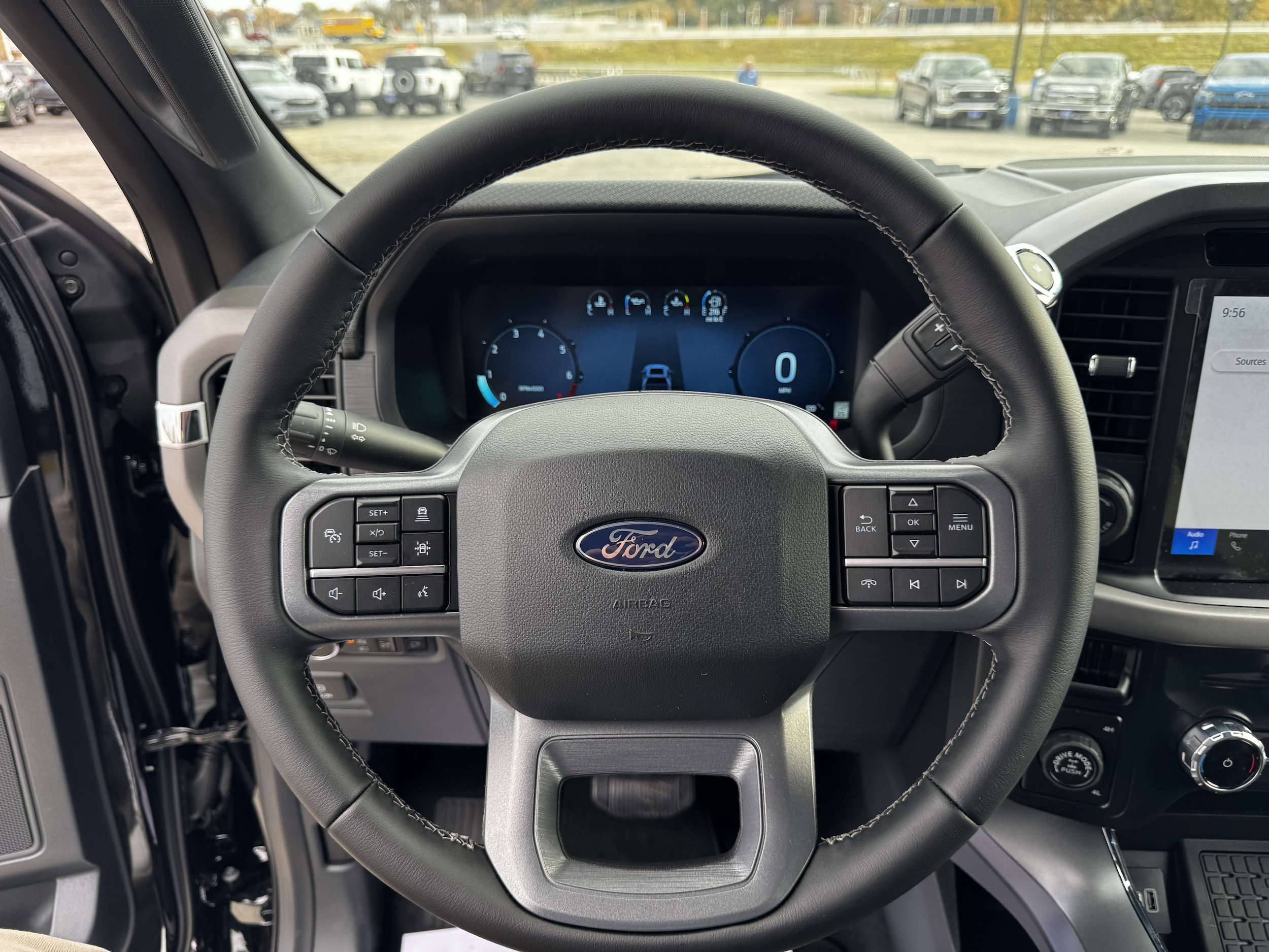 2025 Ford F-150 XLT - Photo 11