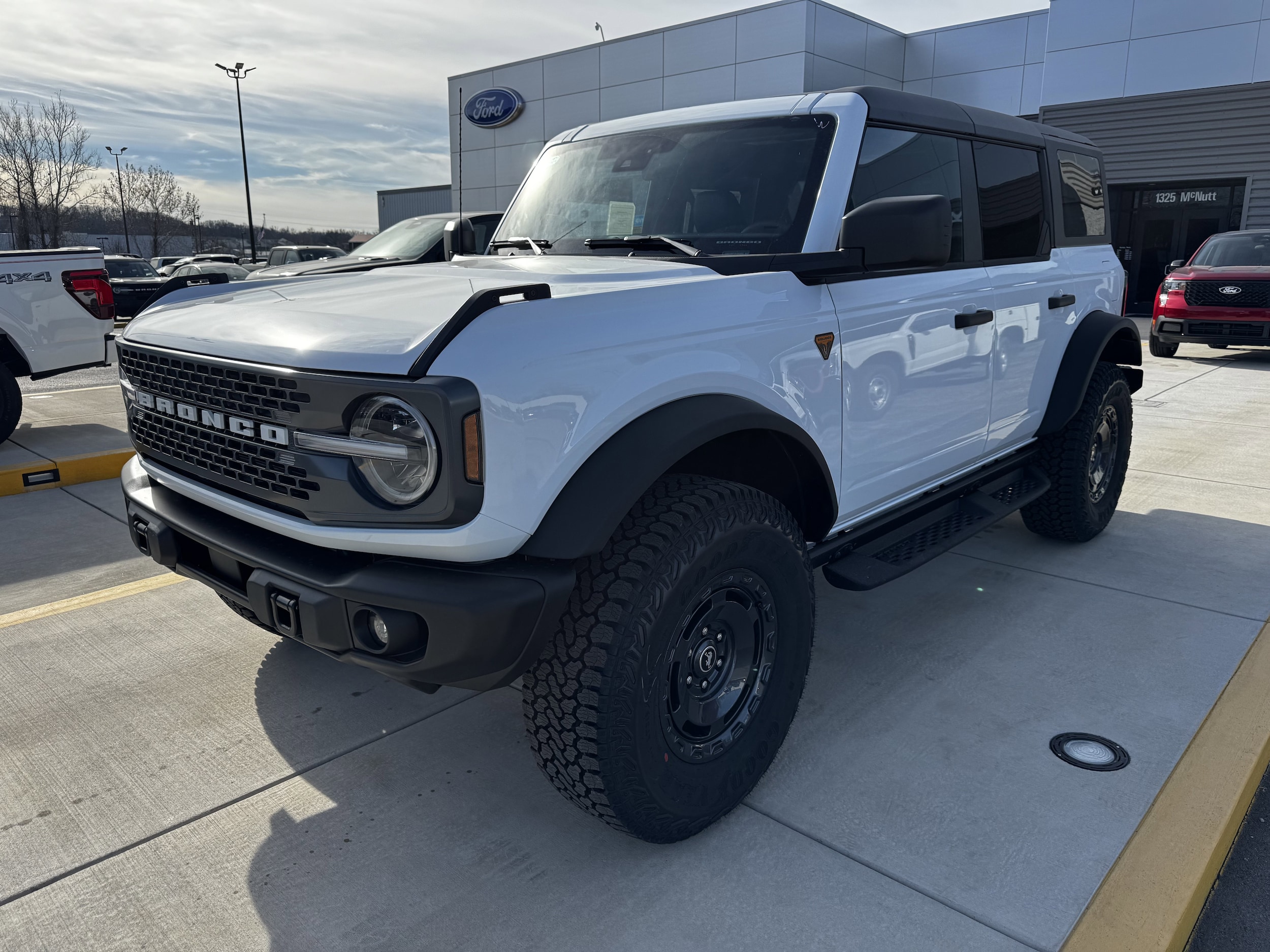 2025 Ford Bronco Badlands 4x4's photo