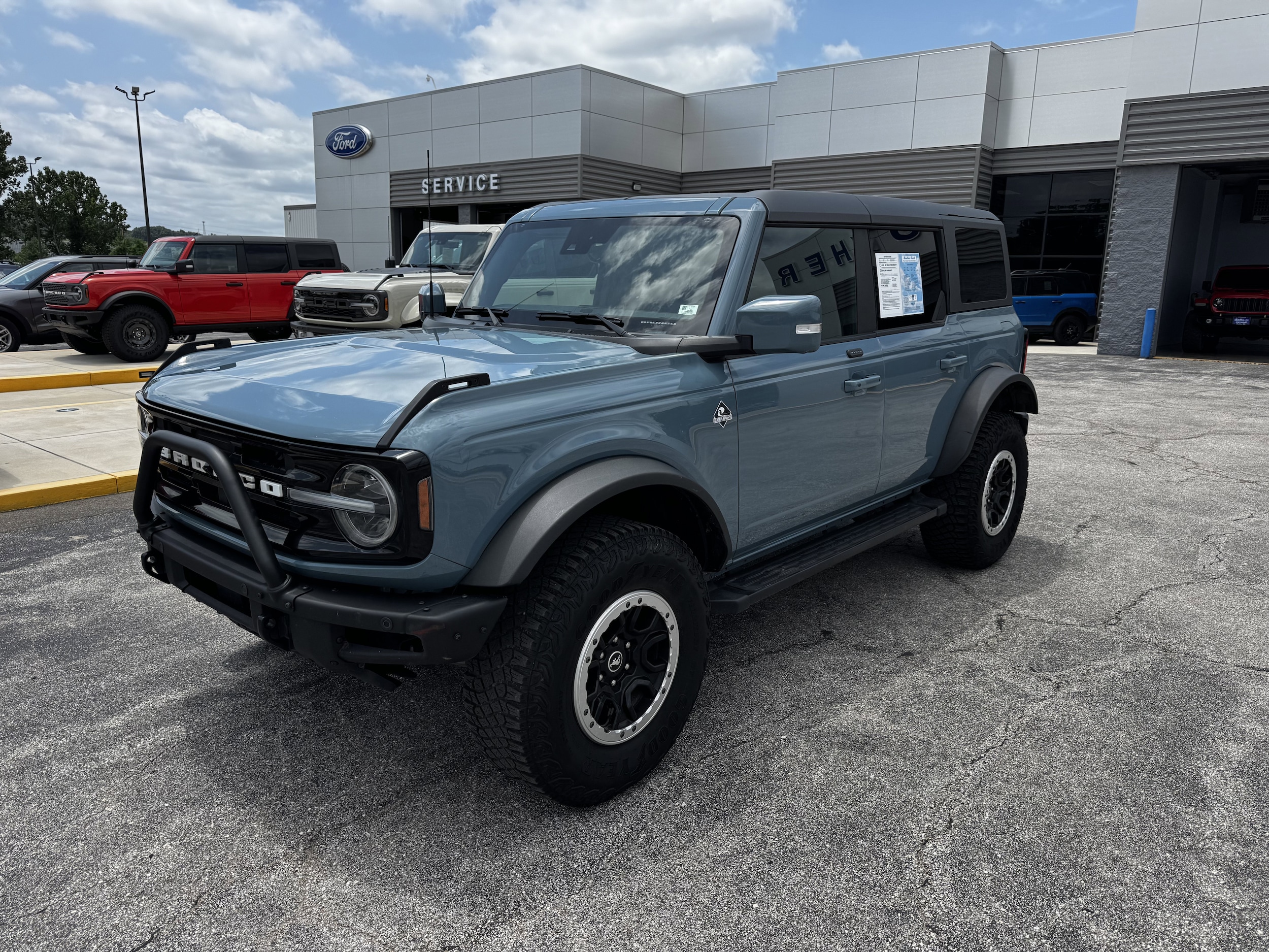 2021 Ford Bronco Outer Banks Advanced 4x4's photo