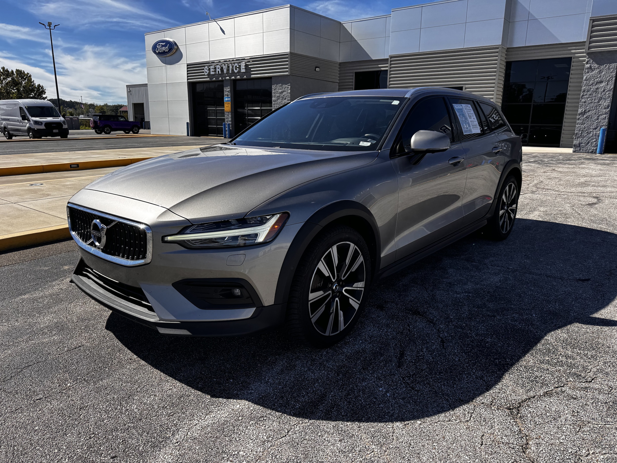 2020 Volvo V60 Cross Country
