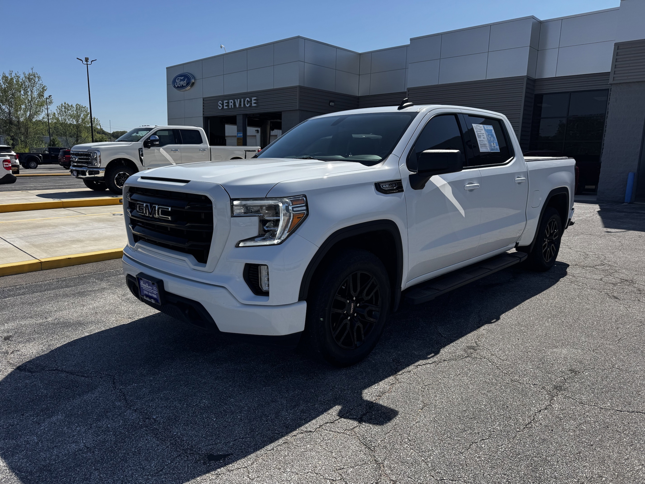 2021 GMC Sierra 4WD Crew Cab Short Box Elevation's photo