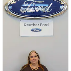Staff member Denise Kling from ID_eca784