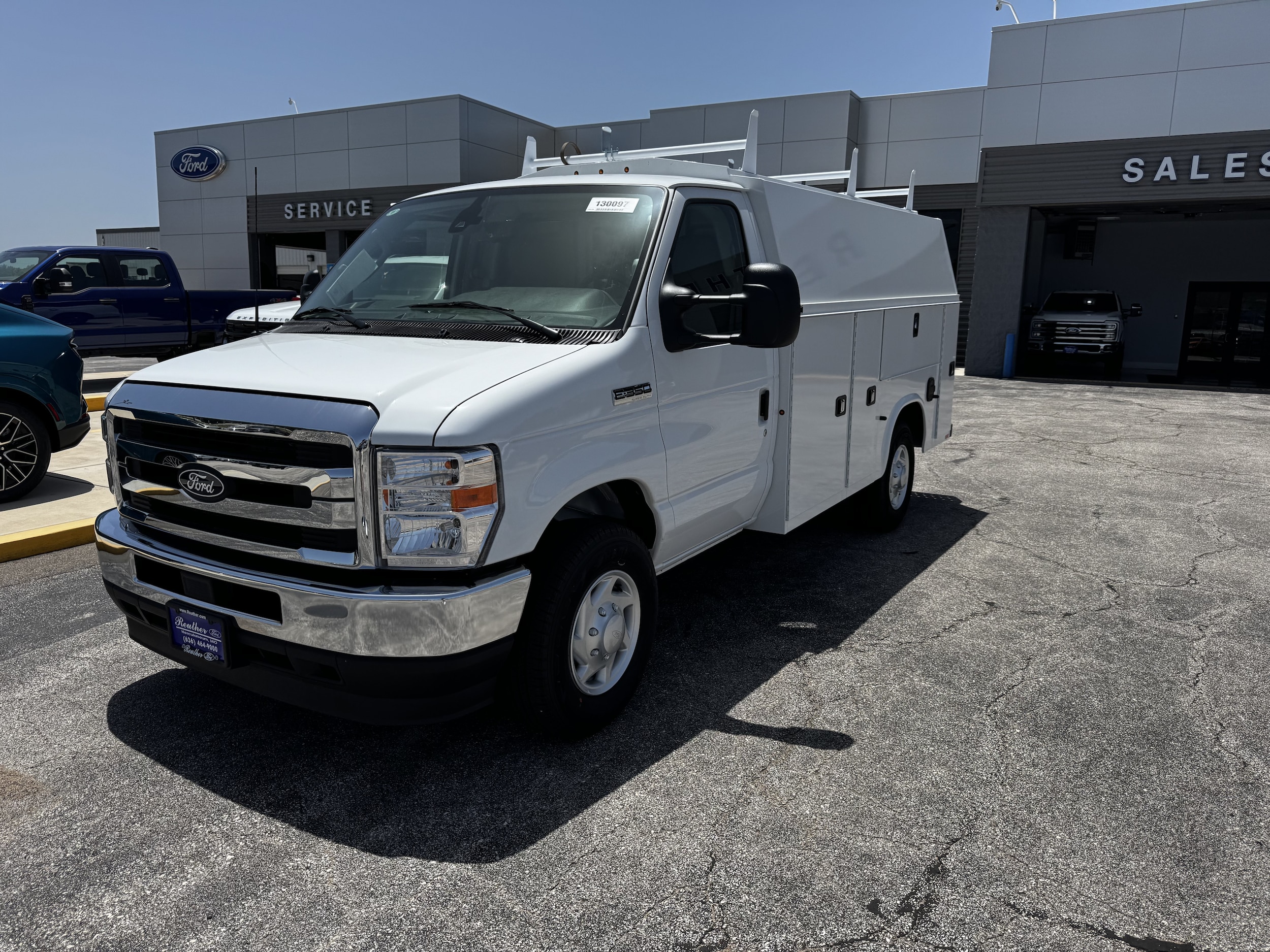 2026 Ford E-Series SRW E-350 Super Duty 138 in WB's photo