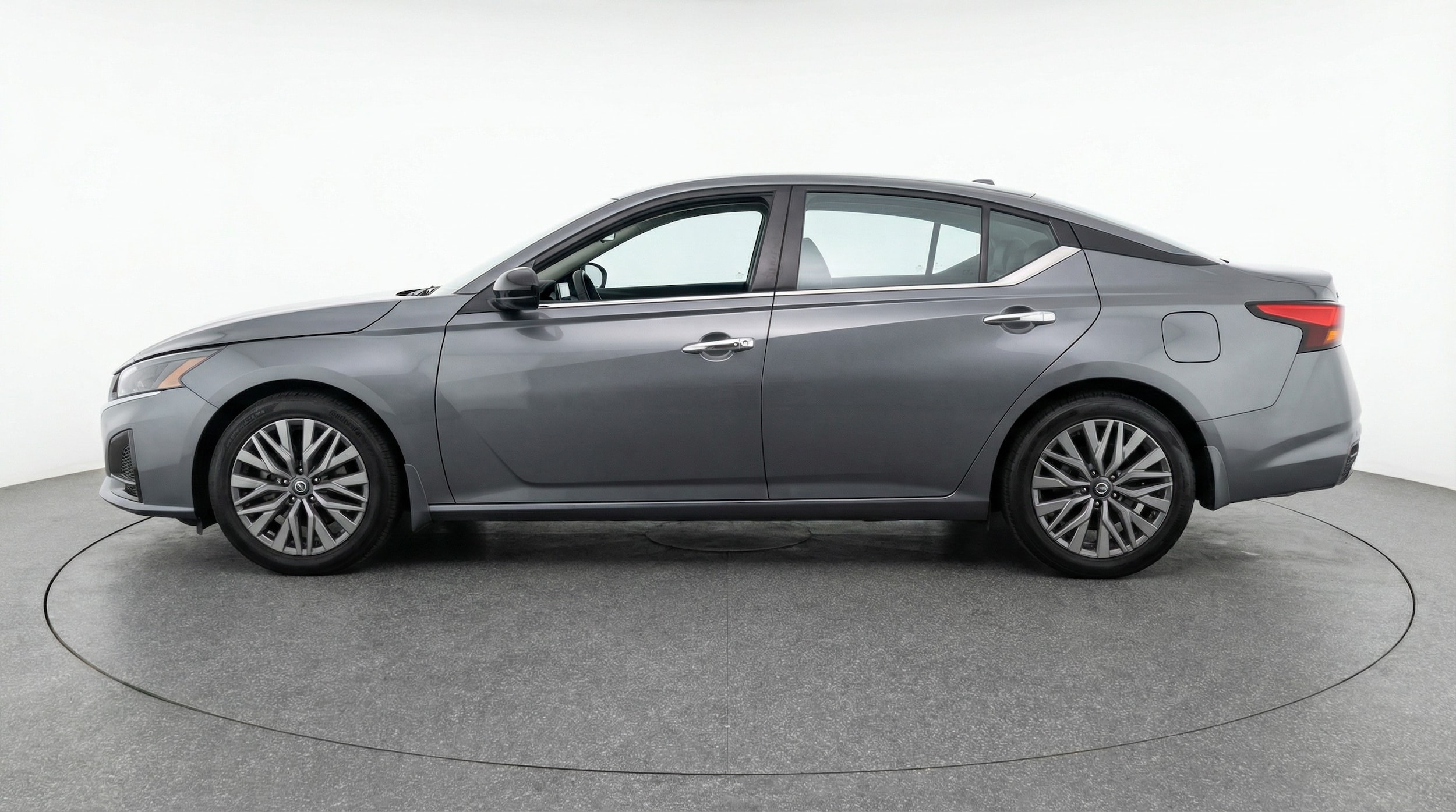 Thumbnail: 2025 Nissan Altima - 4