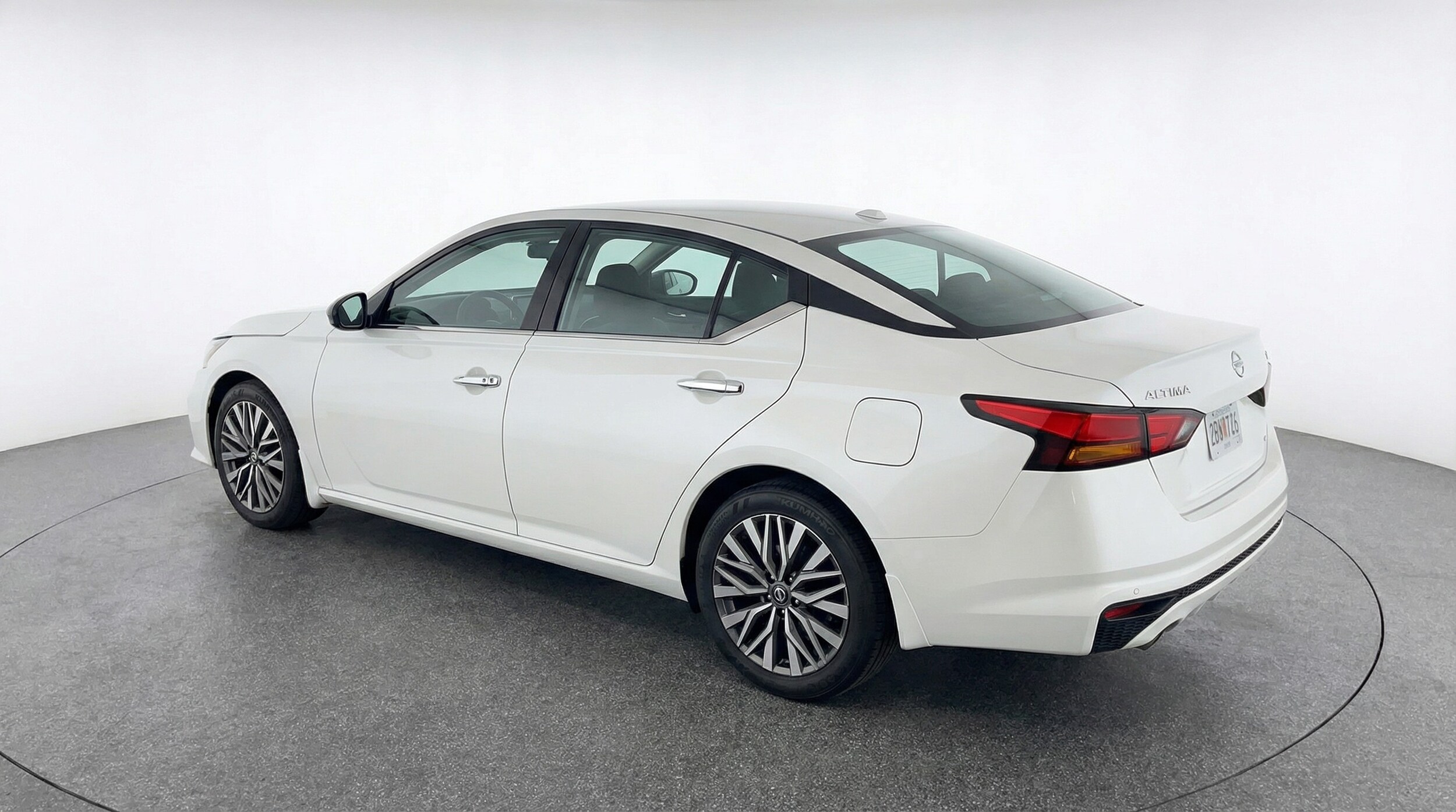 Thumbnail: 2025 Nissan Altima - 5