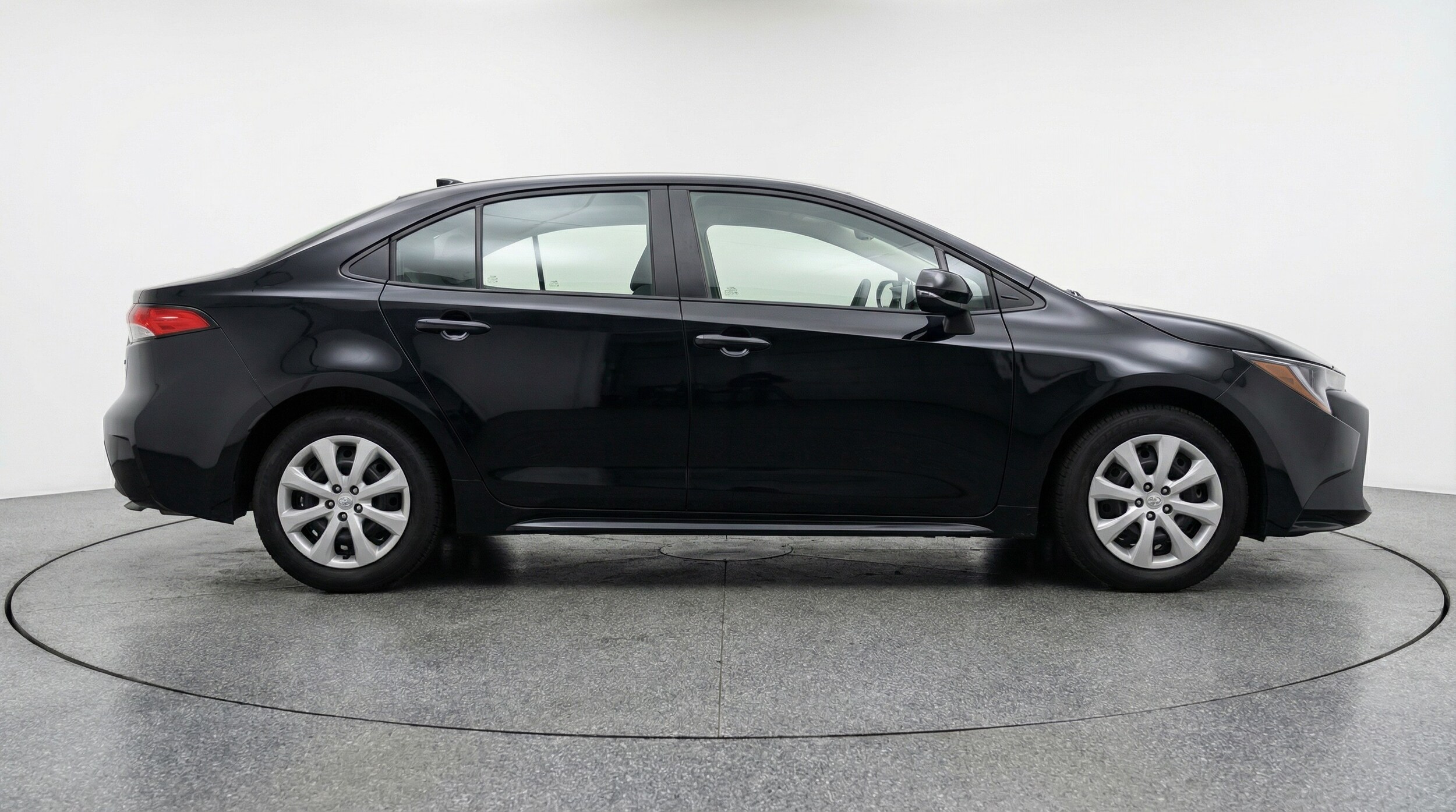 Thumbnail: 2025 Toyota Corolla - 8