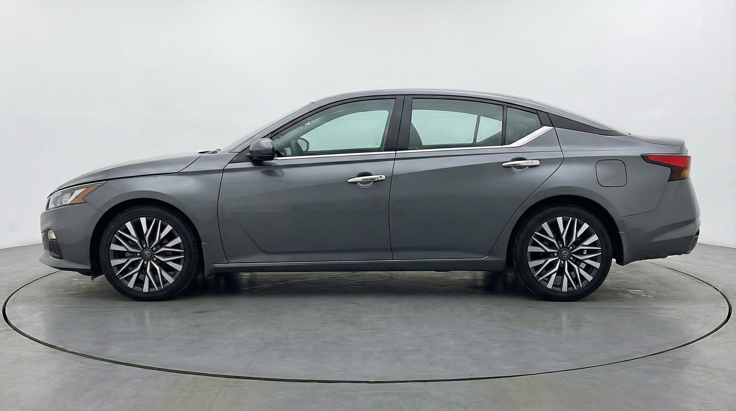 Thumbnail: 2025 Nissan Altima - 4