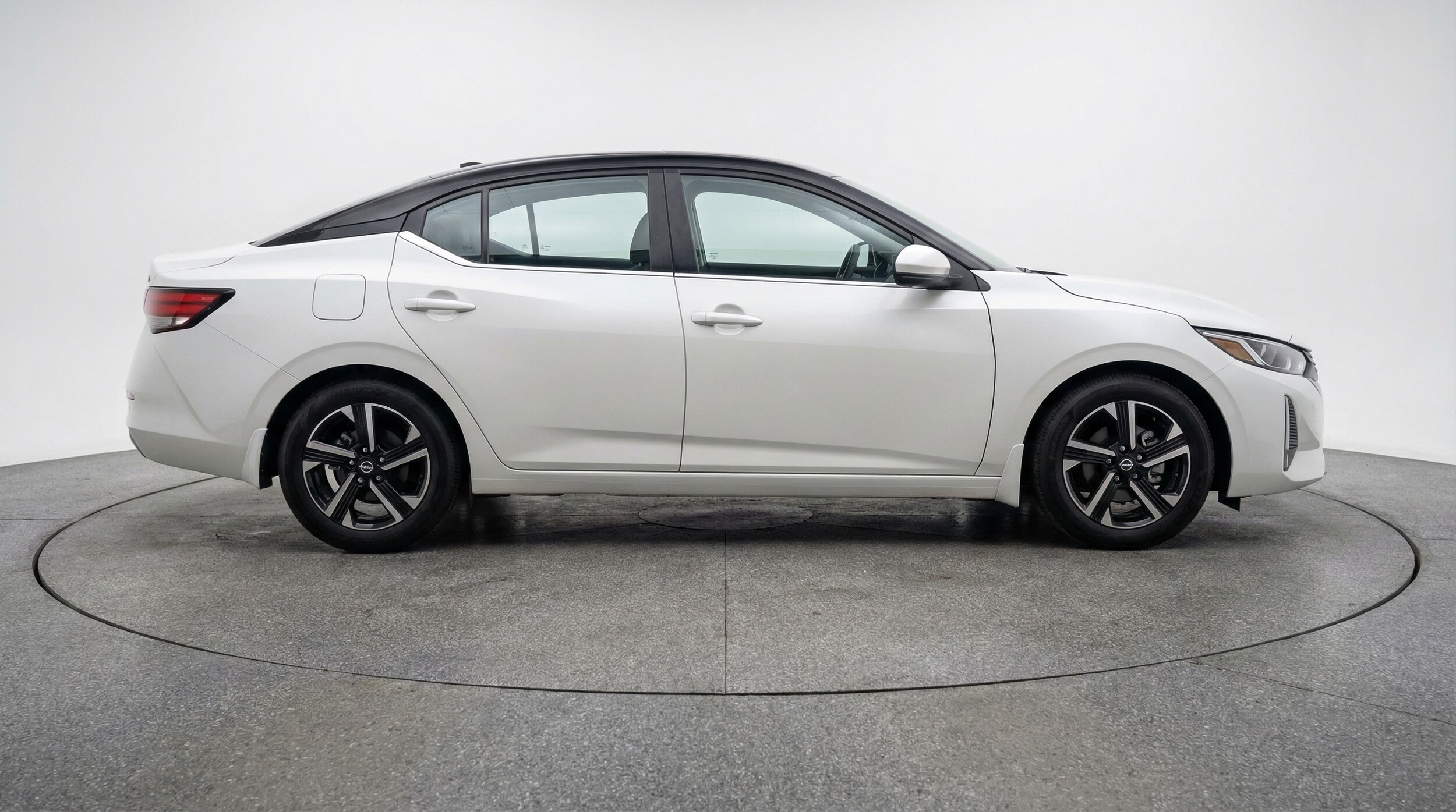 Thumbnail: 2025 Nissan Sentra - 8