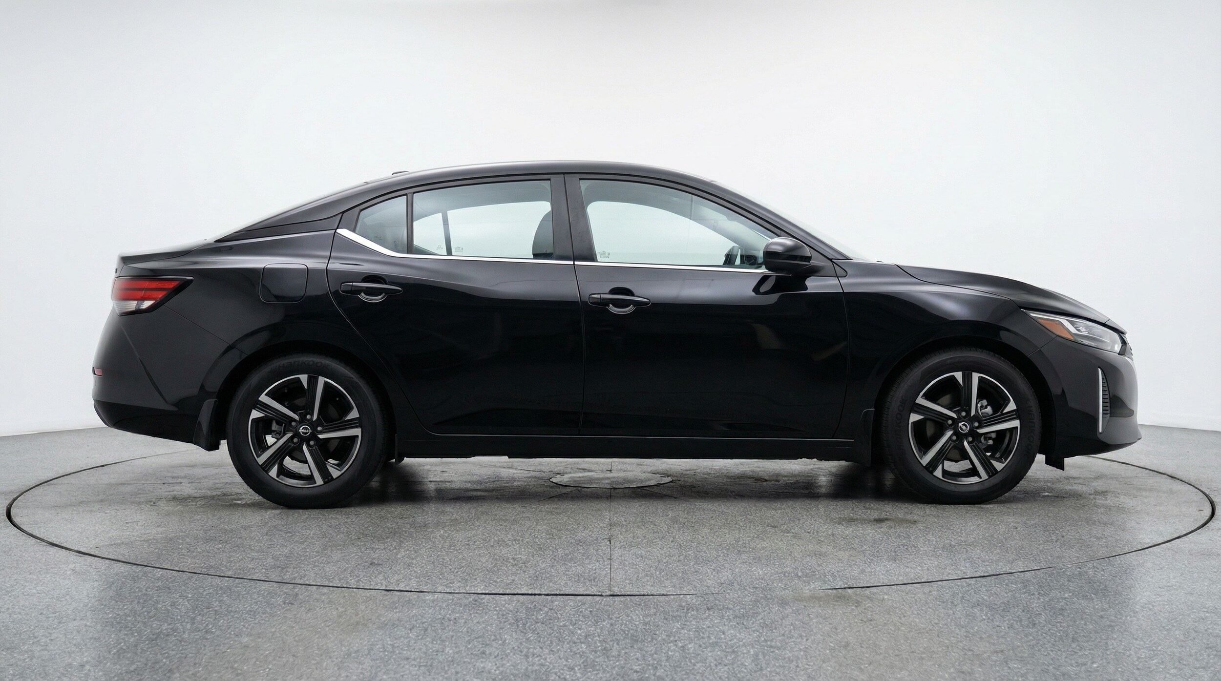 Thumbnail: 2025 Nissan Sentra - 8