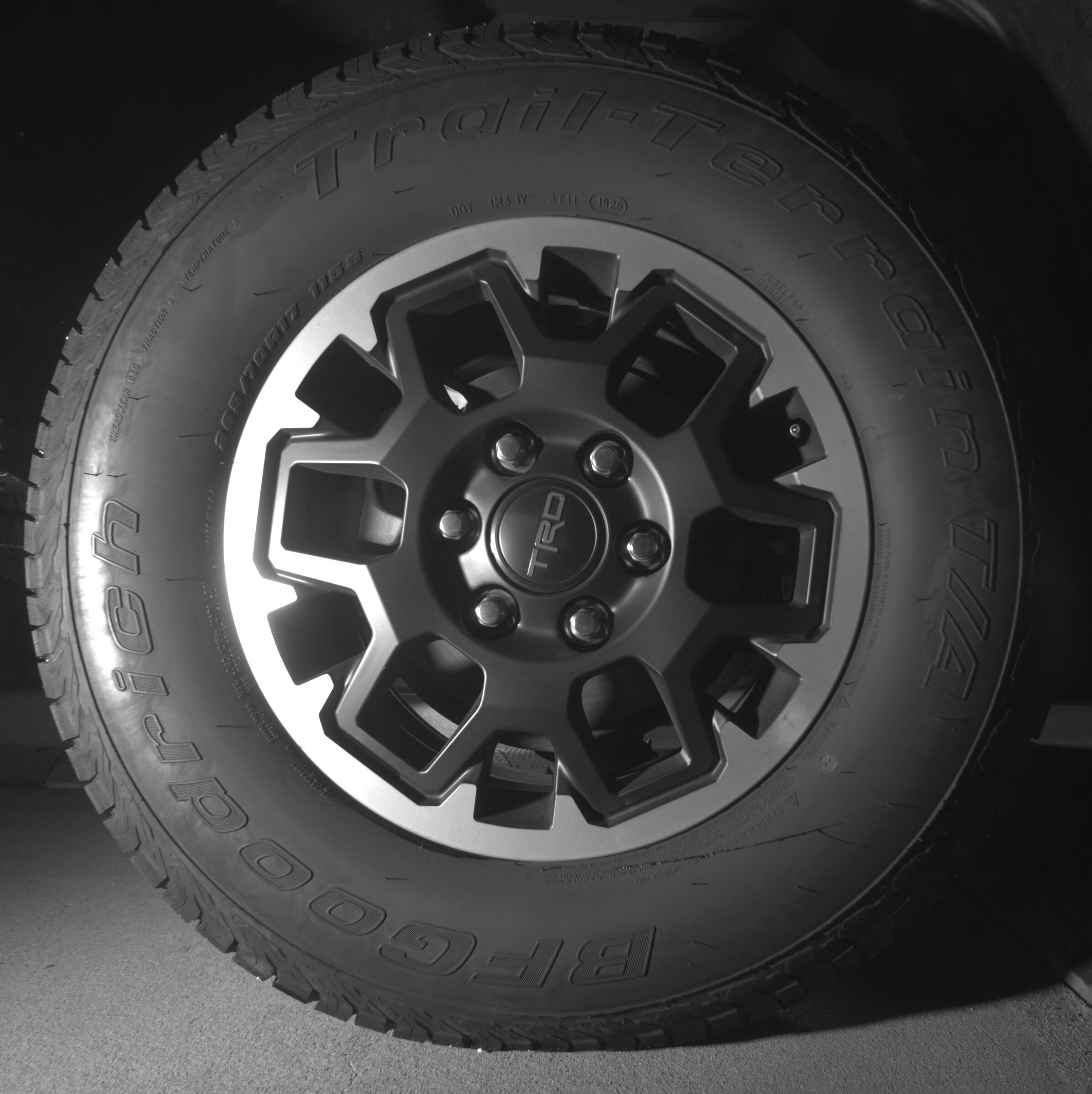 Thumbnail: 2025 Toyota Tacoma - 12