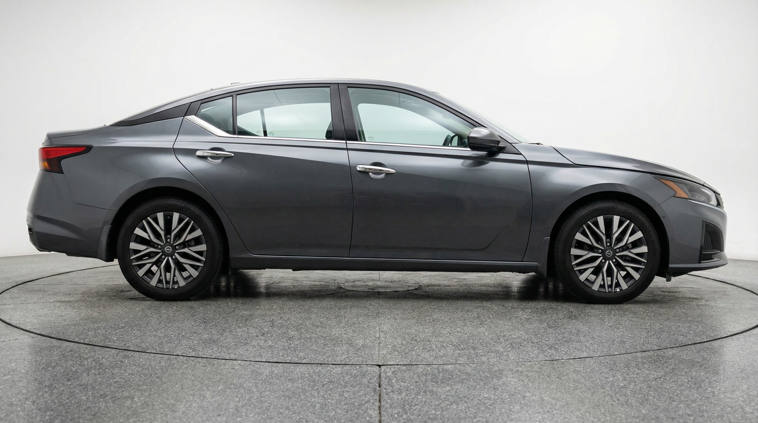 Thumbnail: 2025 Nissan Altima - 8