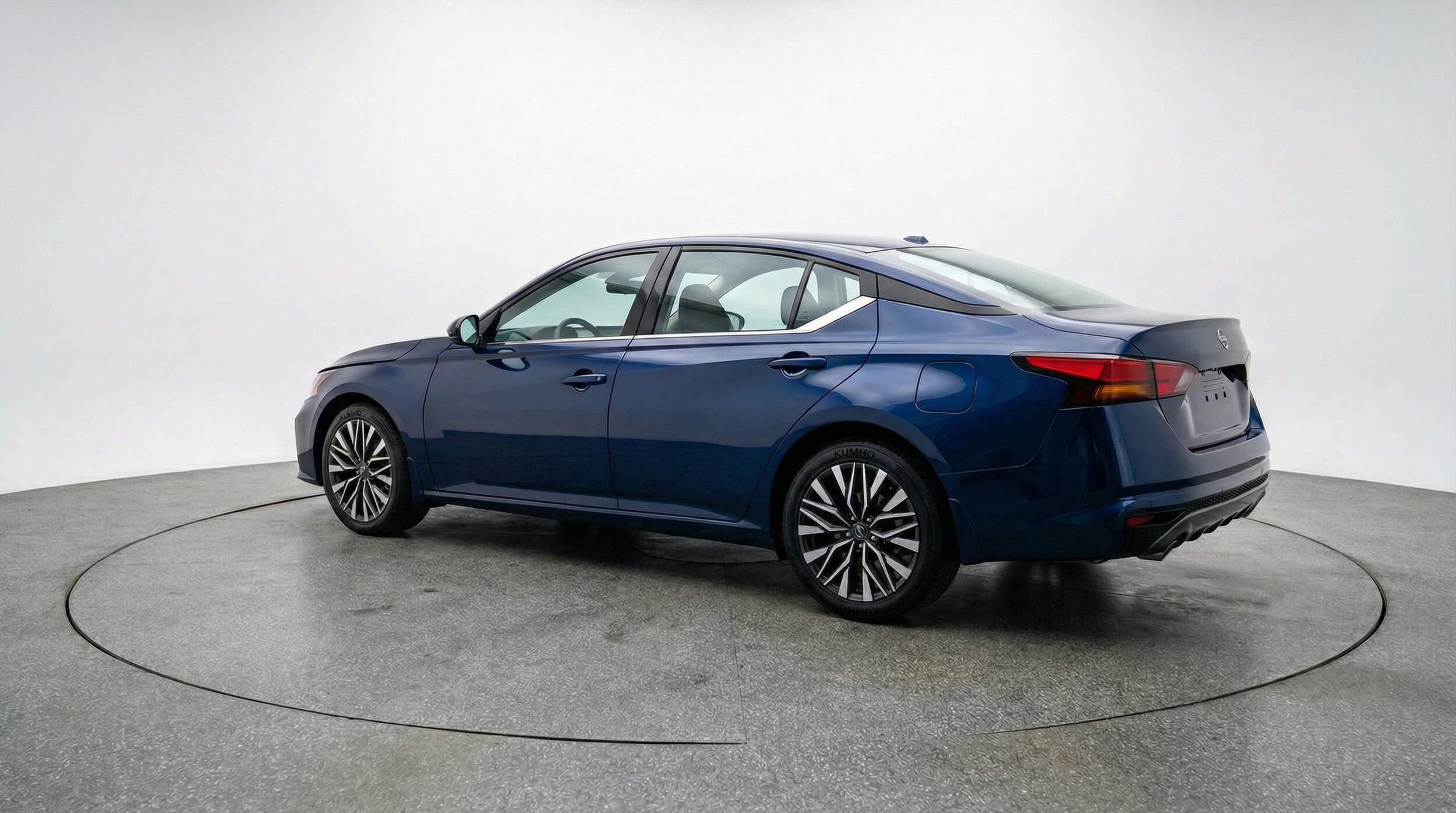 Thumbnail: 2025 Nissan Altima - 5