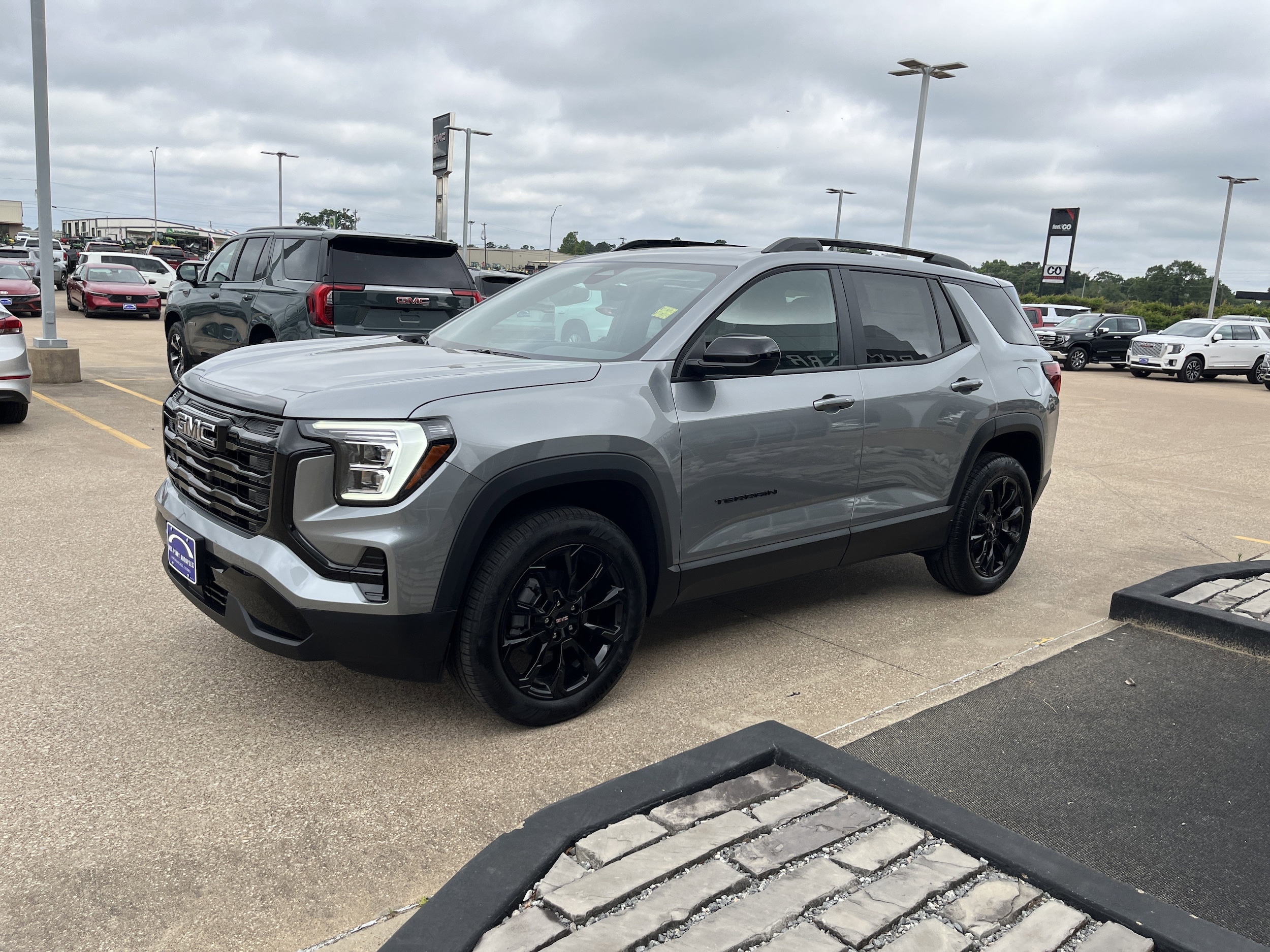 2026 GMC Terrain Elevation FWD's photo