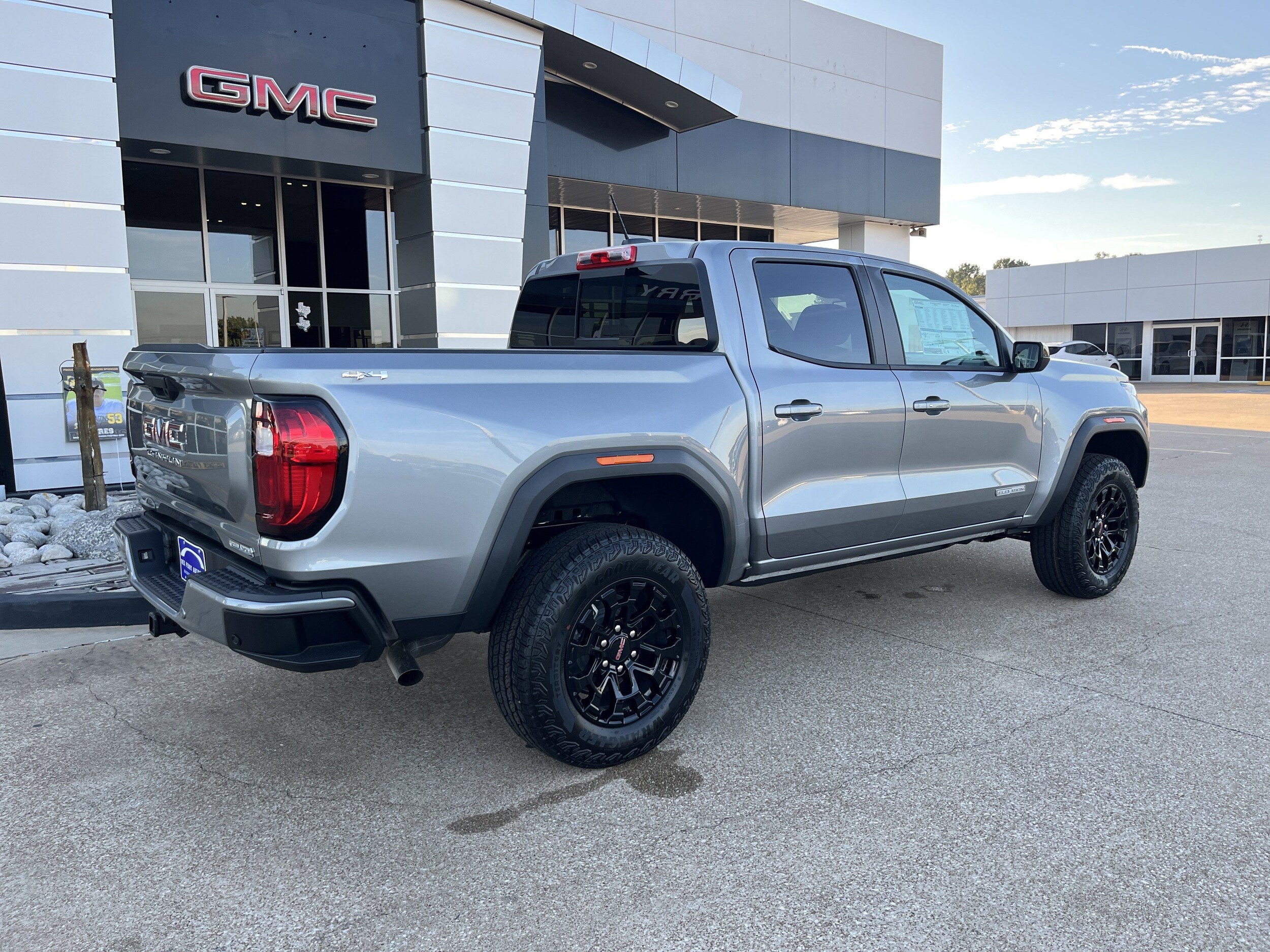 2026 Gmc Canyon Elevation photo 3