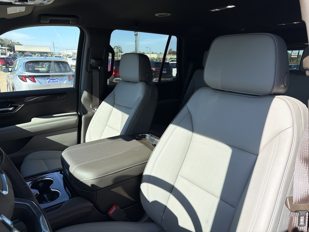 New 2026 GMC Yukon Elevation SUV