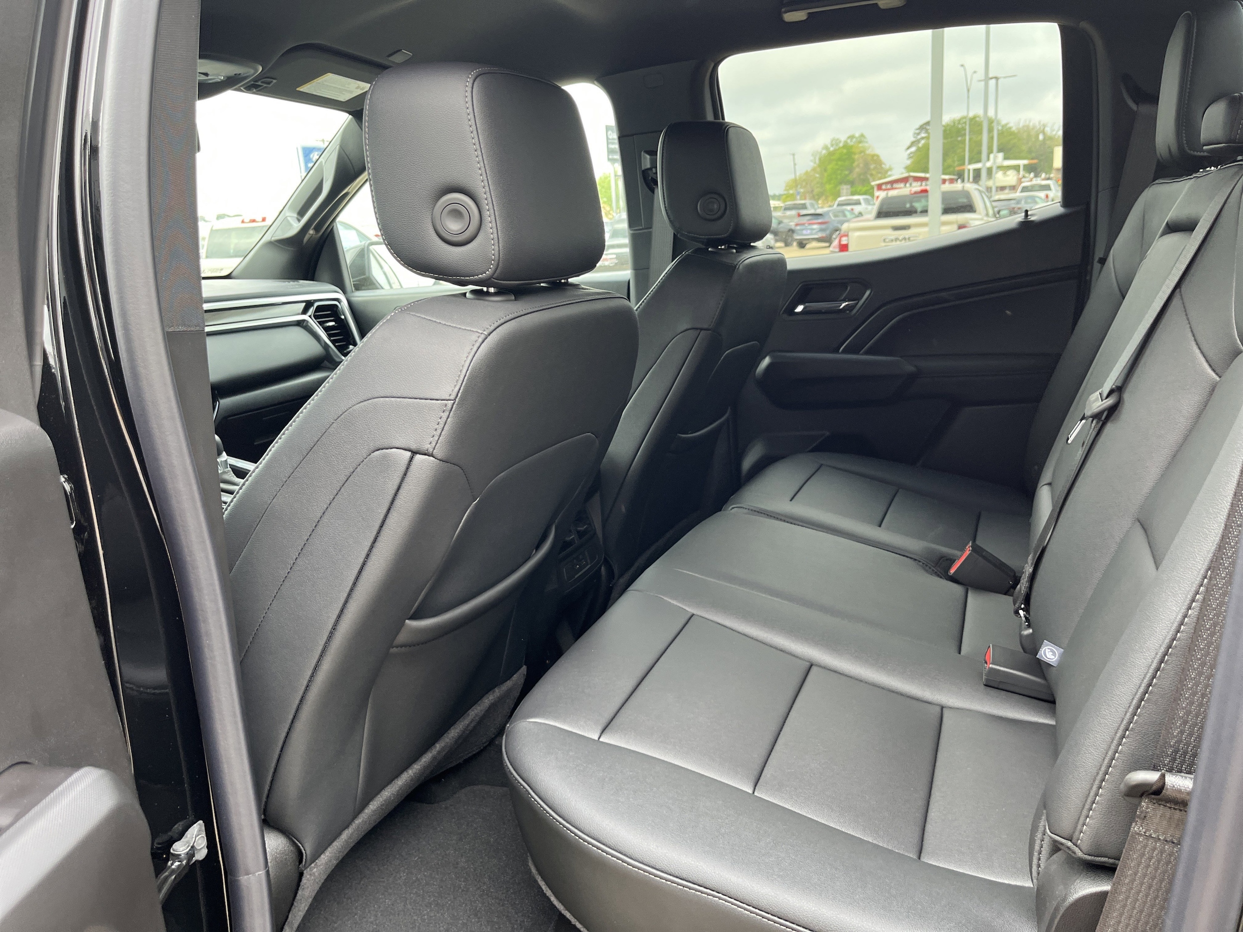 2026 GMC Canyon Elevation - Photo 10