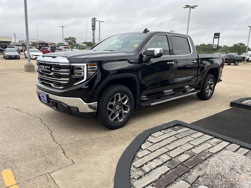 New 2026 GMC Sierra 1500 SLT Truck