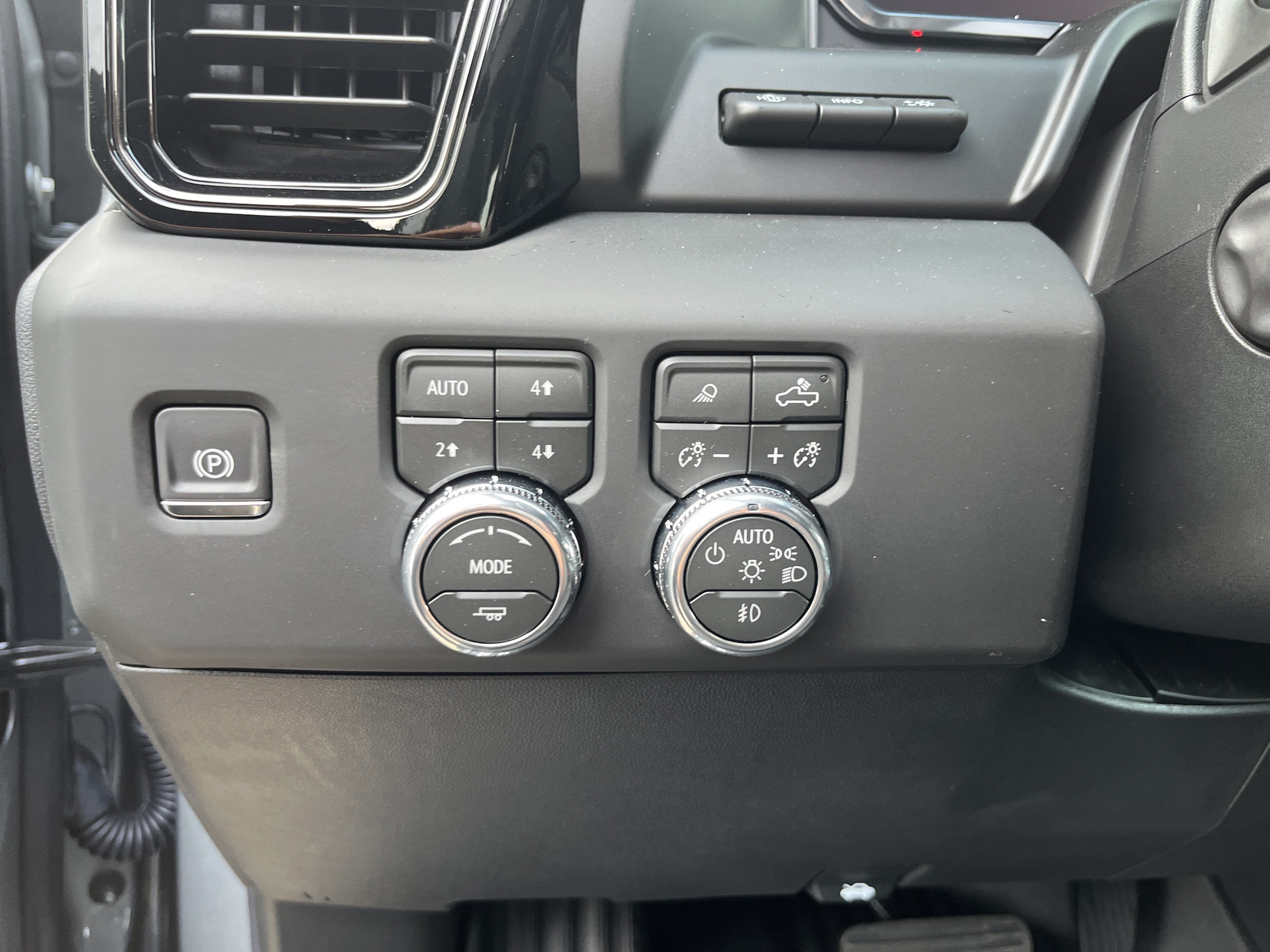 2026 GMC Sierra 1500 AT4 - Photo 28