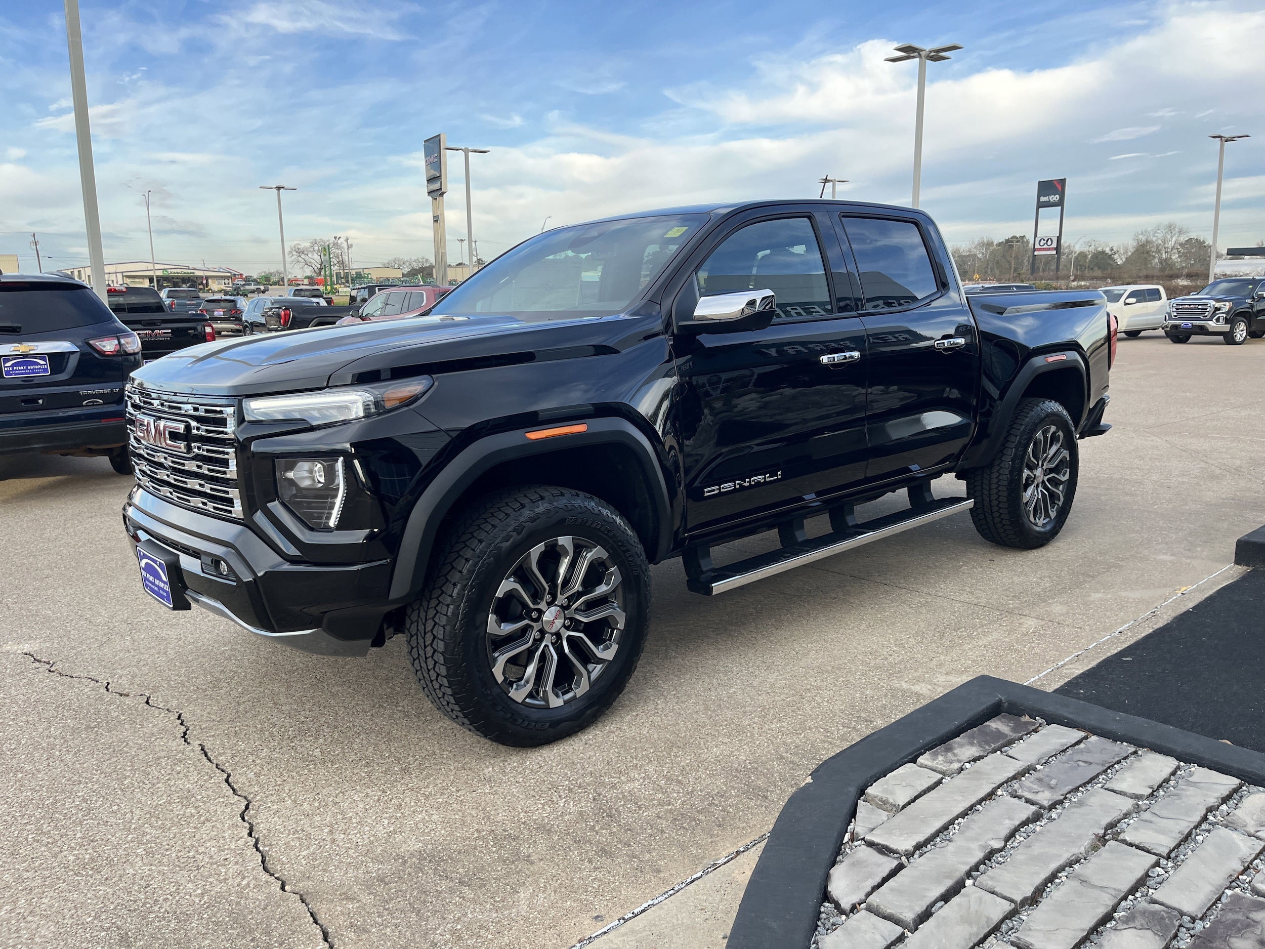 2026 GMC Canyon Denali's photo