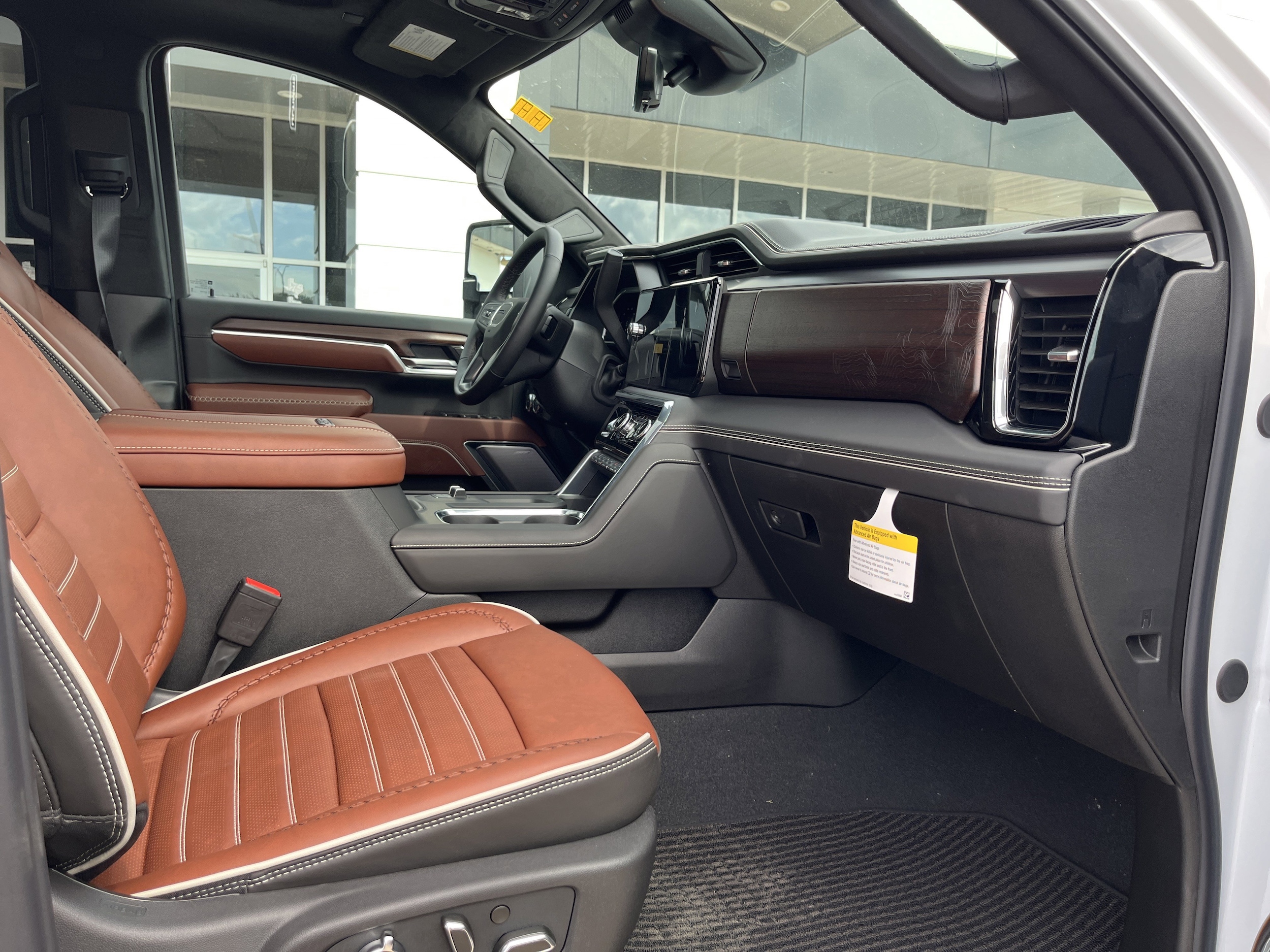 2026 GMC Sierra 3500HD Denali Ultimate - Photo 17