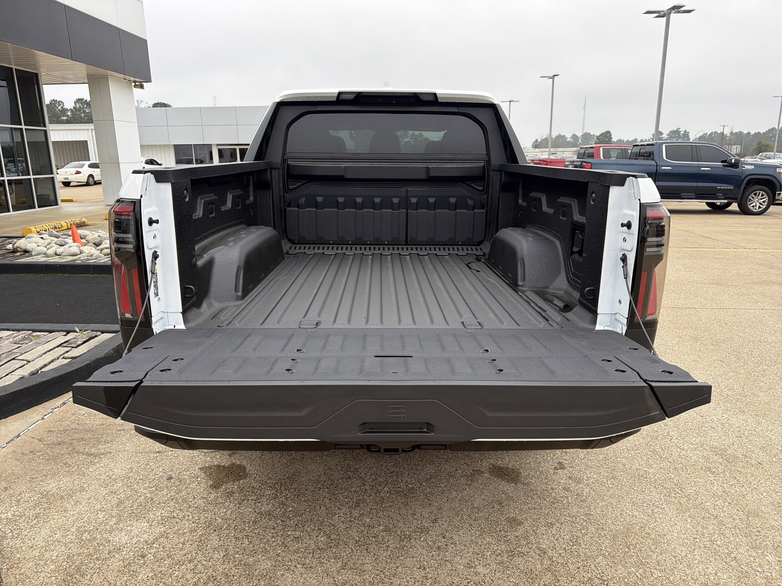 2026 GMC Sierra EV Elevation - Photo 21