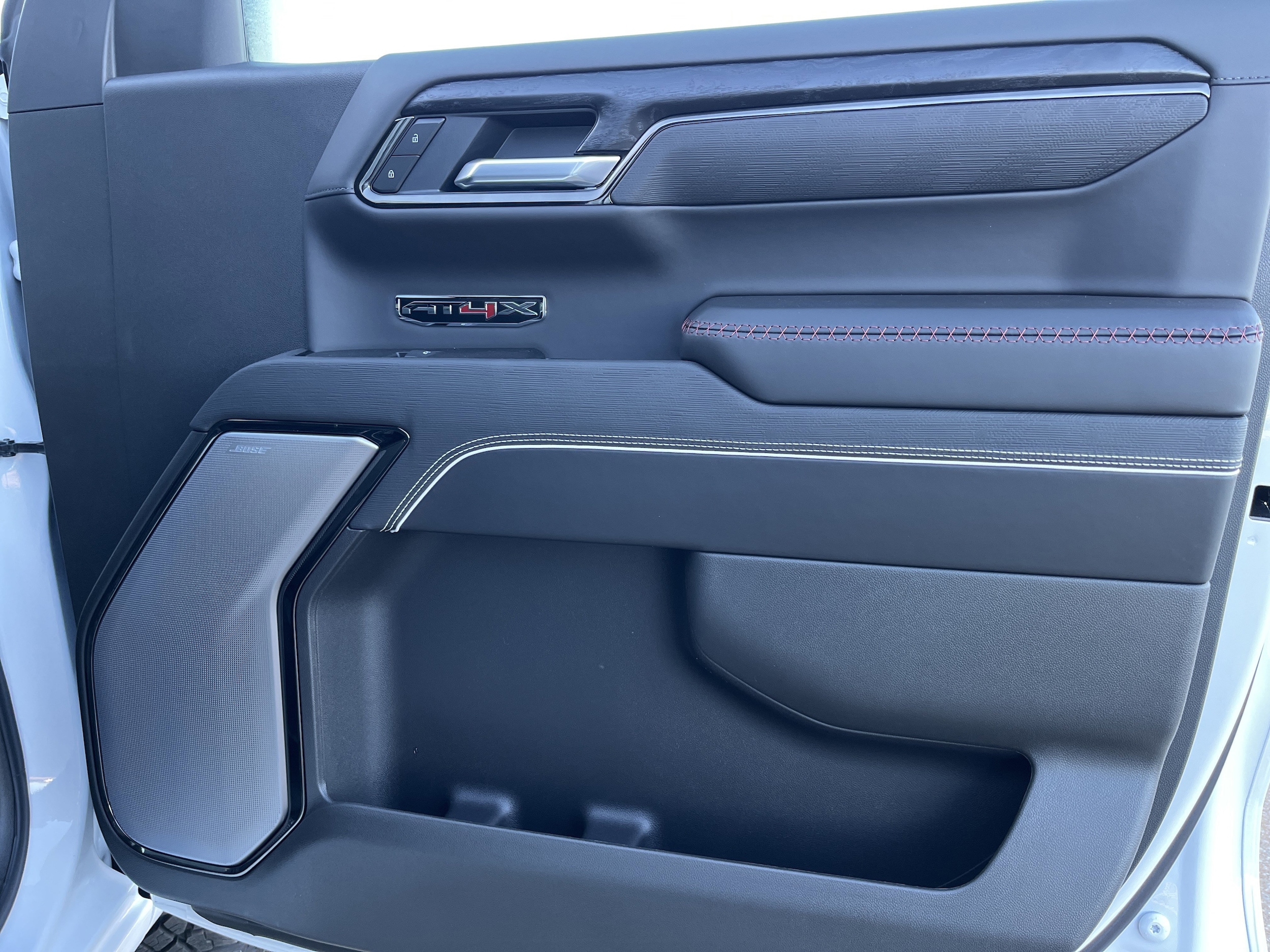 2026 GMC Sierra 1500 AT4X - Photo 23